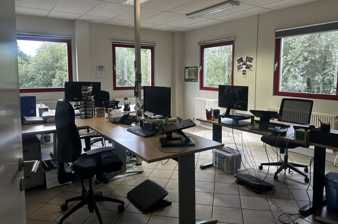 Moderne kantoren met parking te huur in Turnhout foto 8