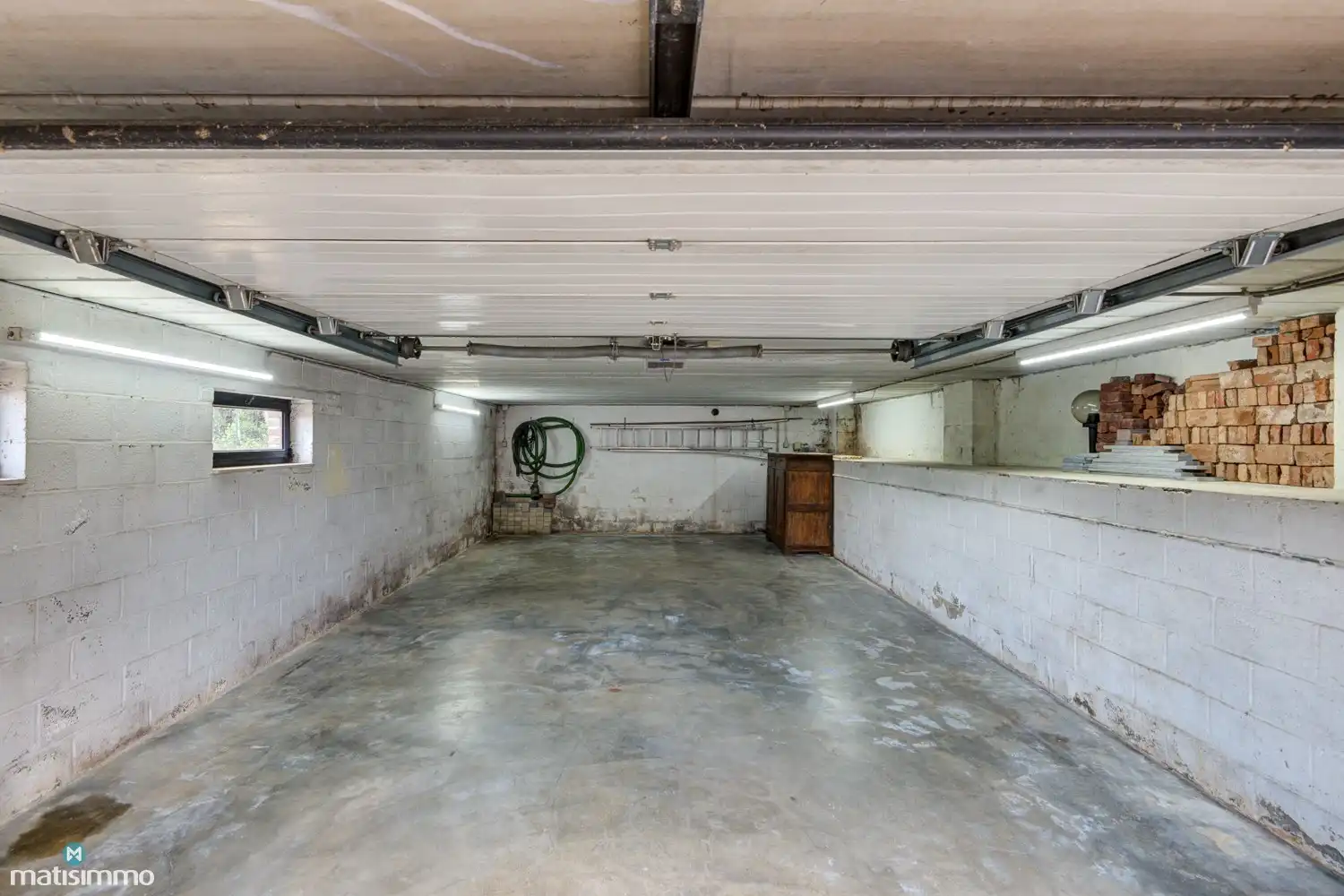 ZEER RUIME GEZINSWONING MET 4 SLAAPKAMERS, GARAGE EN TUIN TE BILZEN foto 38