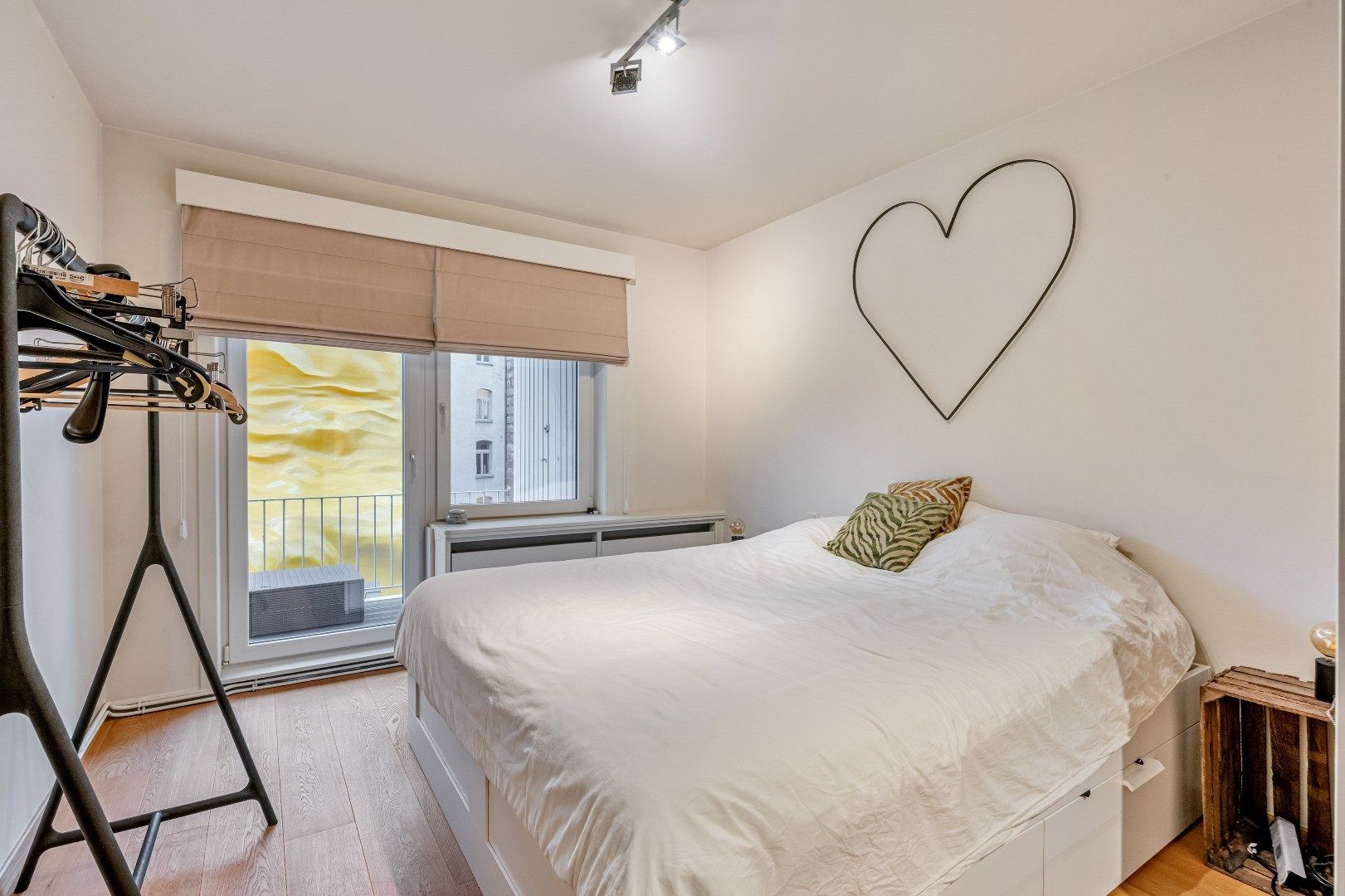 Ruim gerenoveerd 3-slpk appartement te Gent-Zuid foto 11