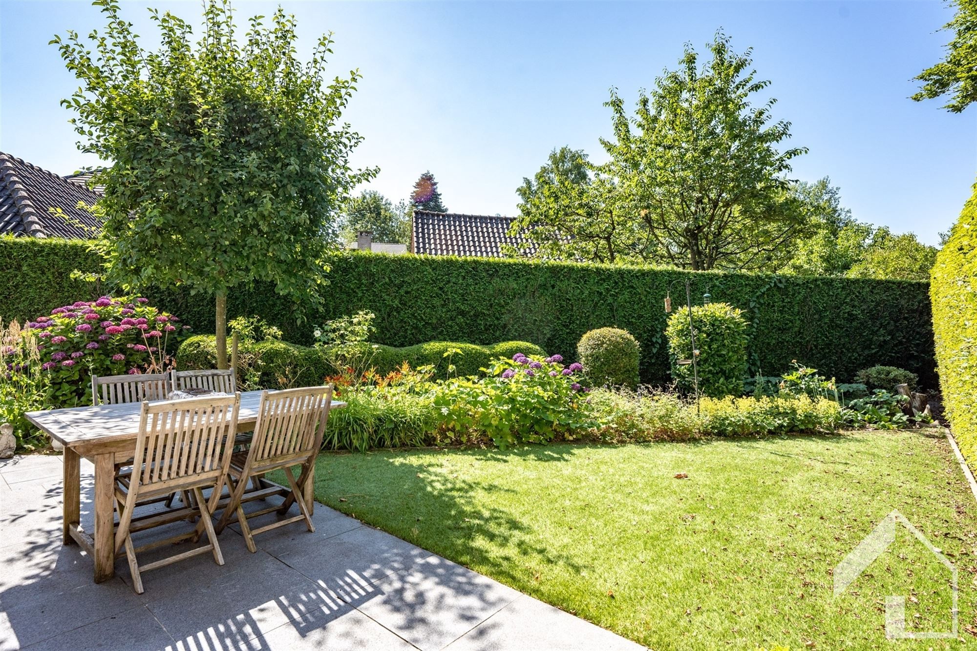Energiezuinige woning met lift, tuin, oprit en inpandige garage foto 24