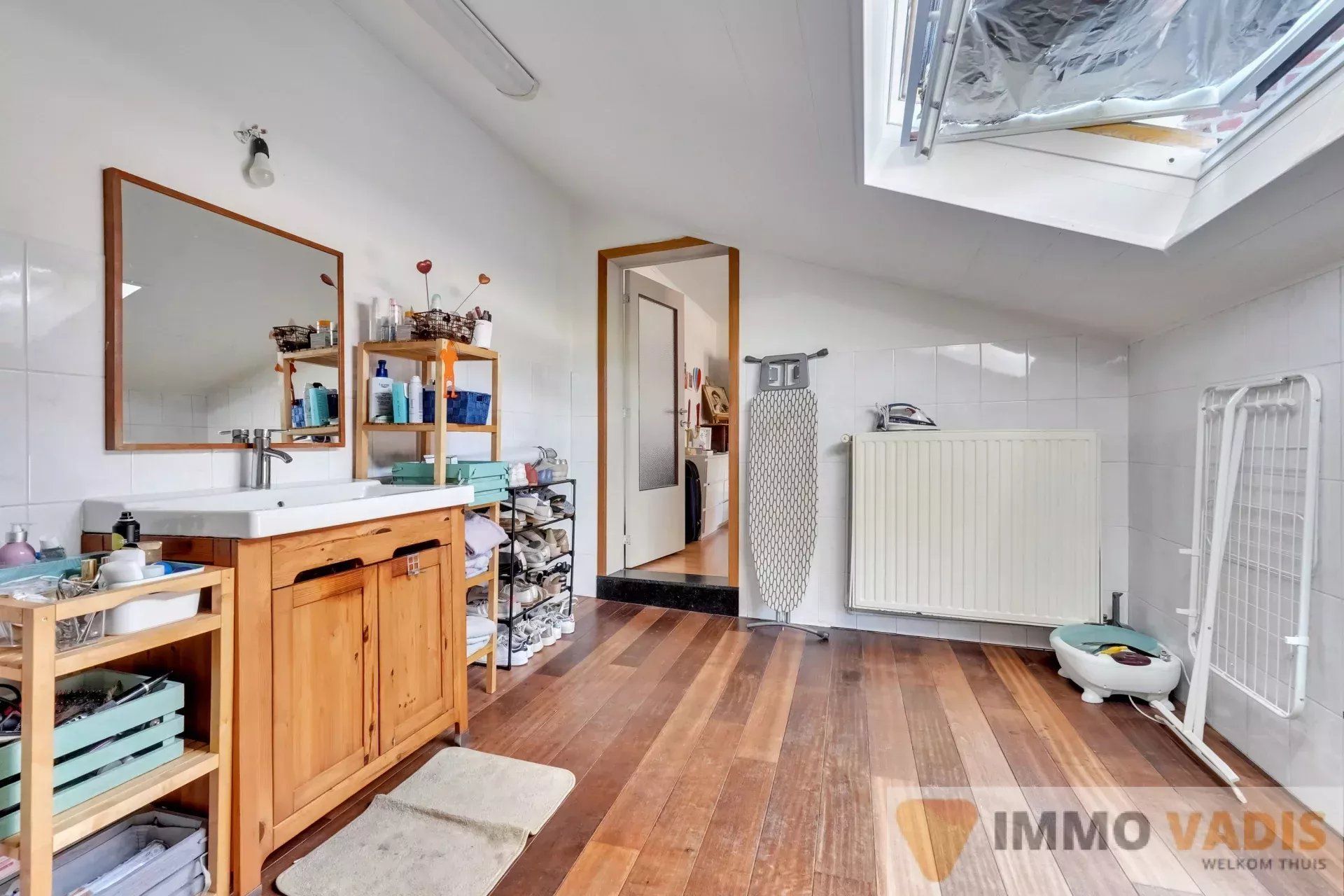 Stadswoning met garage, 2 slaapkamers en 2 badkamers, op een toplocatie in het centrum. Een verborgen parel in het hart van de stad. foto 14