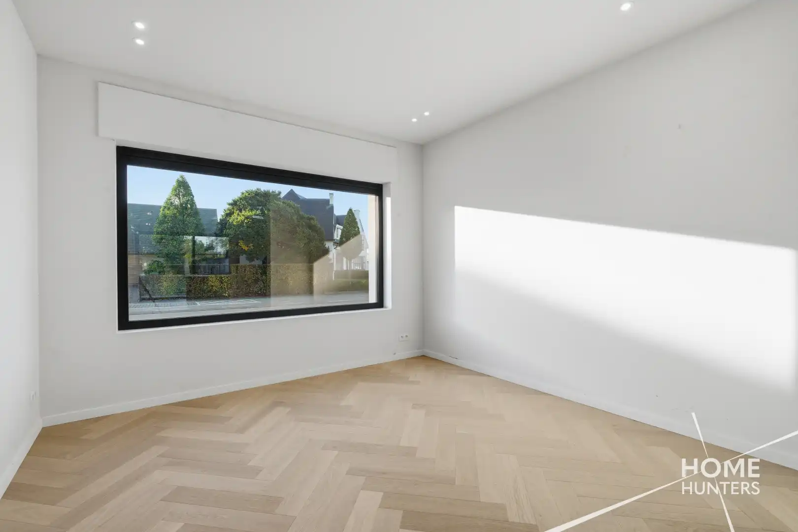Volledig vernieuwde woning anno 2026 met 4 slaapkamers, prachtige tuin en garage foto 11