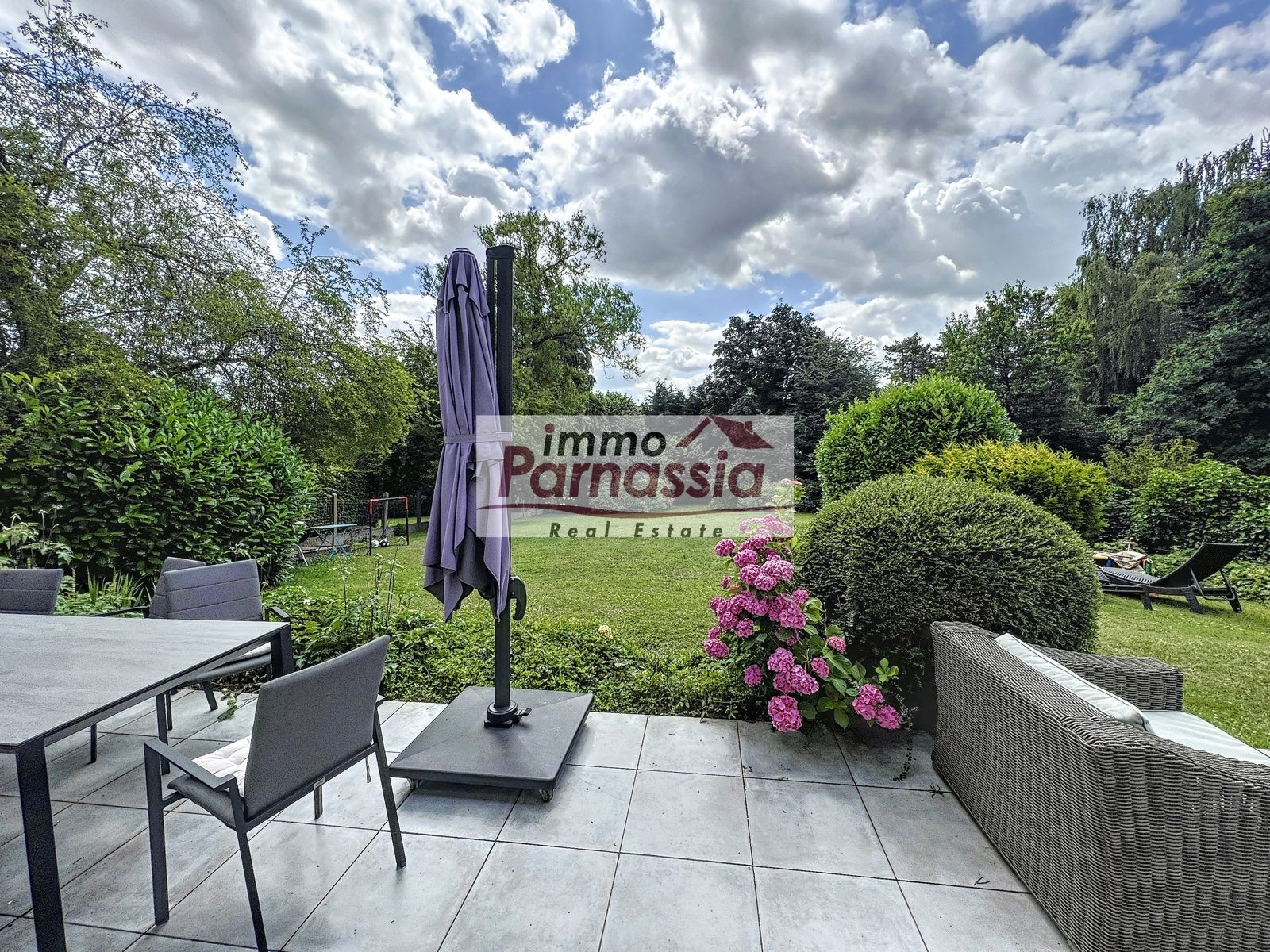 Ruime residentieel gelegen villa nabij de  BSB foto 7