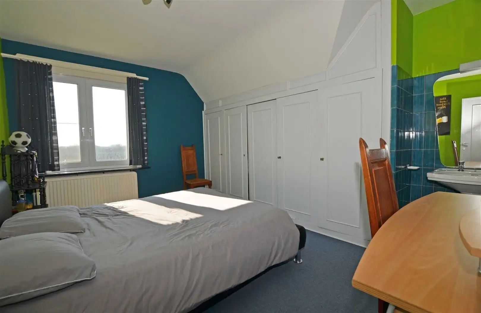 Villa + voorgelegen bouwgrond in residentiële straat  foto 16