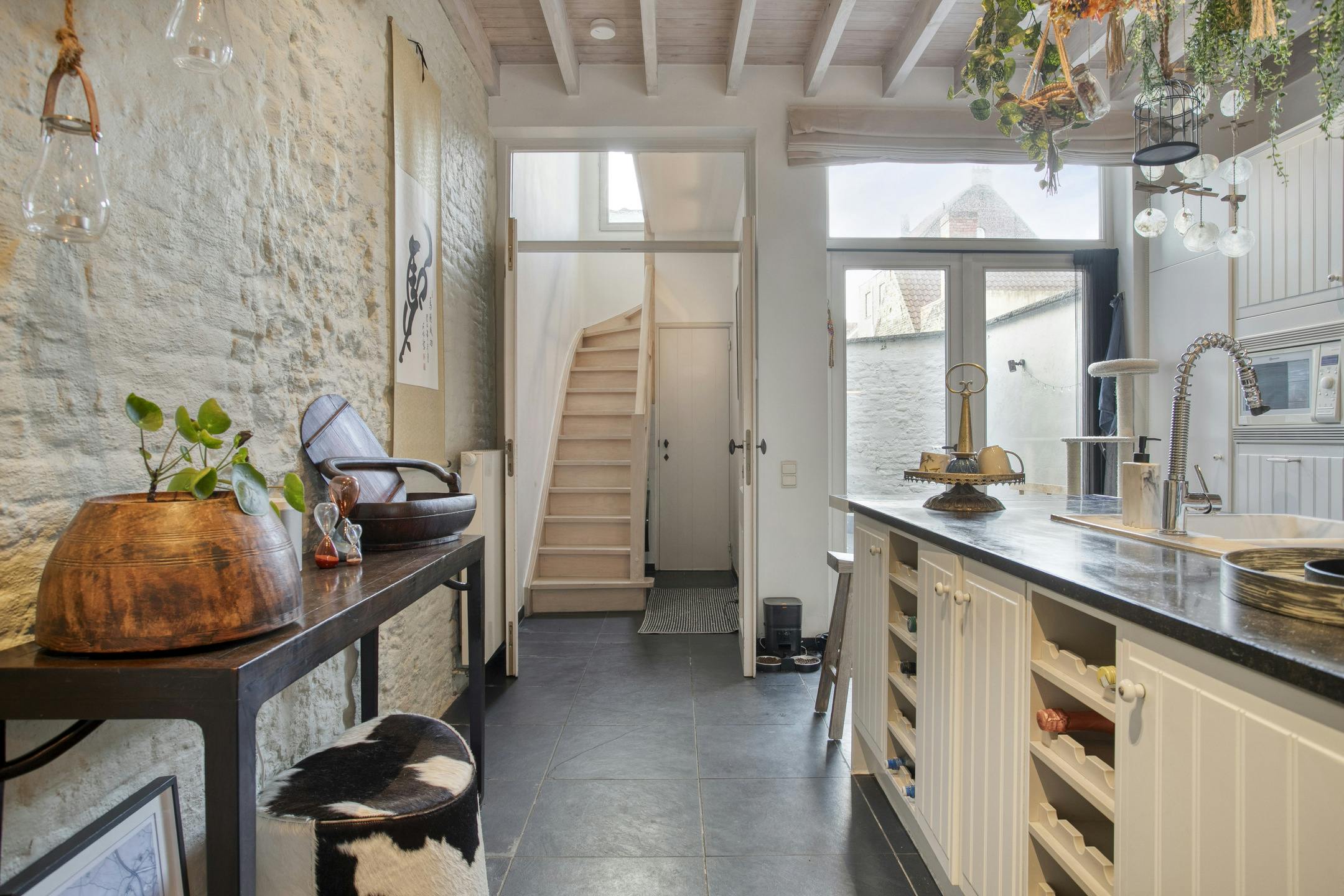 Uniek gerenoveerde herenwoning in Brugge met 3 slaapkamers foto 5