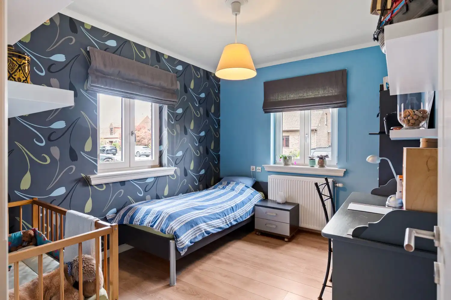 Instapklare laagbouwwoning met zonnige tuin in rustige straat te Hoevenen foto 4