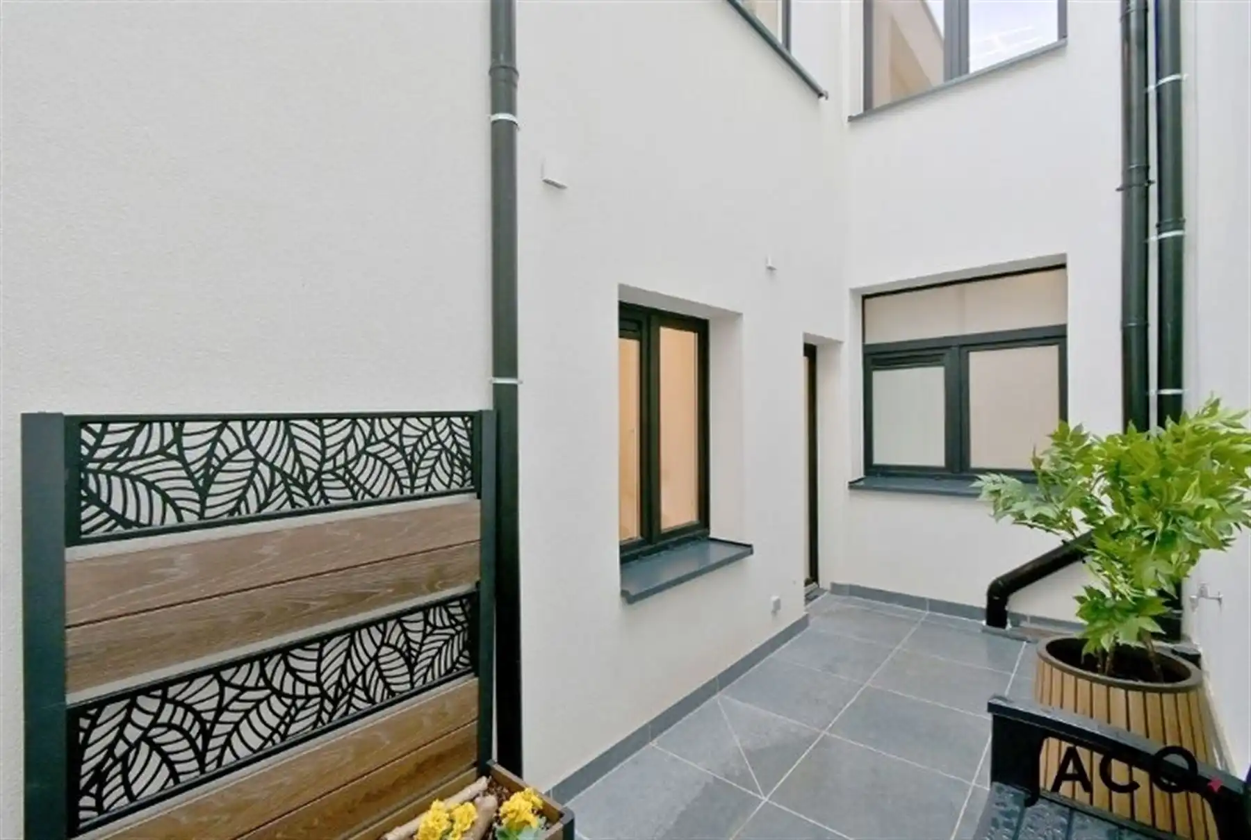 Gerenoveerde woning met 3 slaapkamers te Berchem! foto 17