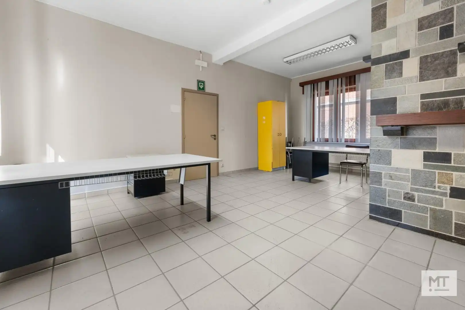Voormalig politiecommissariaat te koop in Westrozebeke foto 8