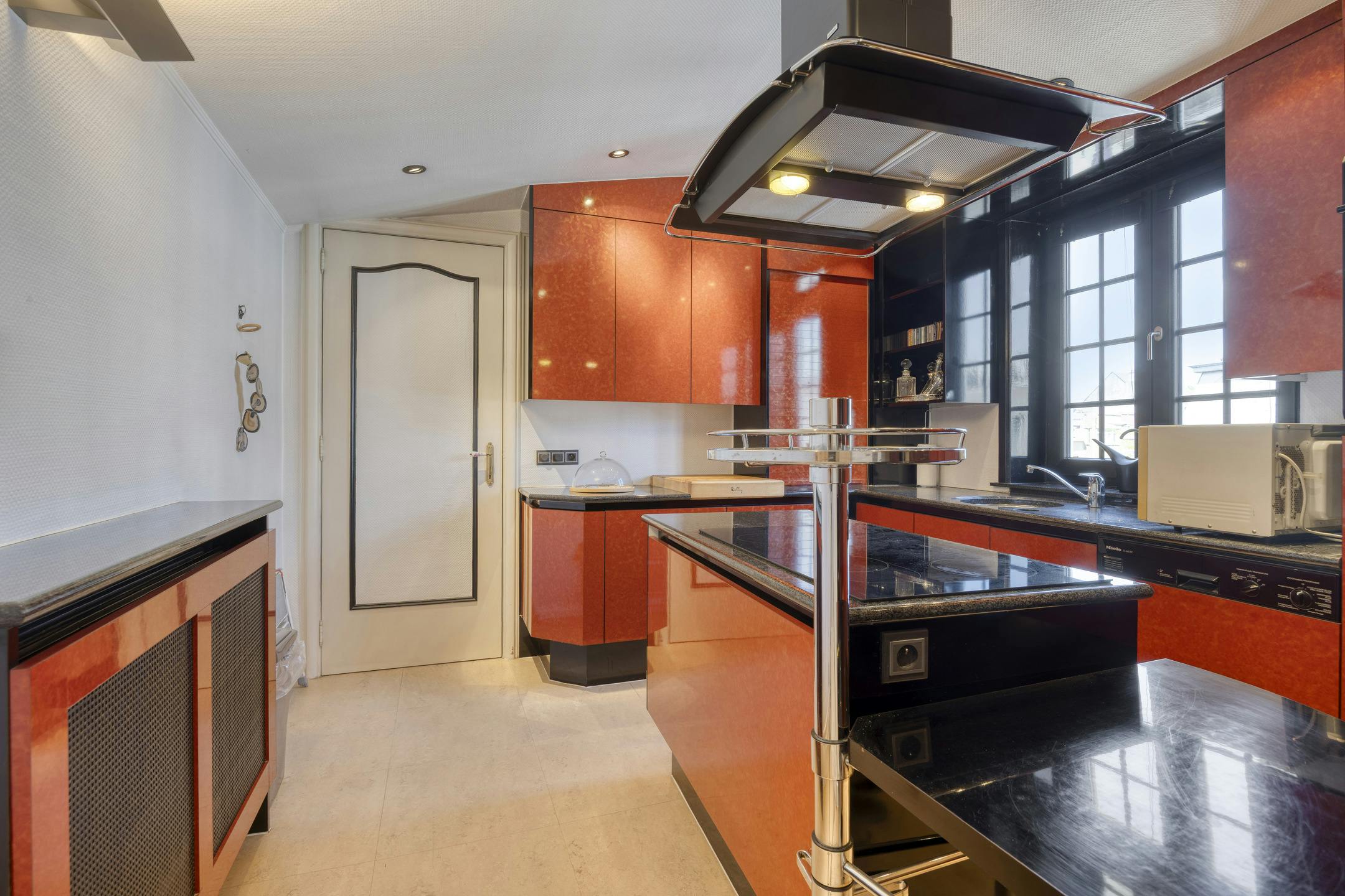 Karaktervolle driegevelwoning met commerciële ruimte in hartje Vilvoorde foto 38