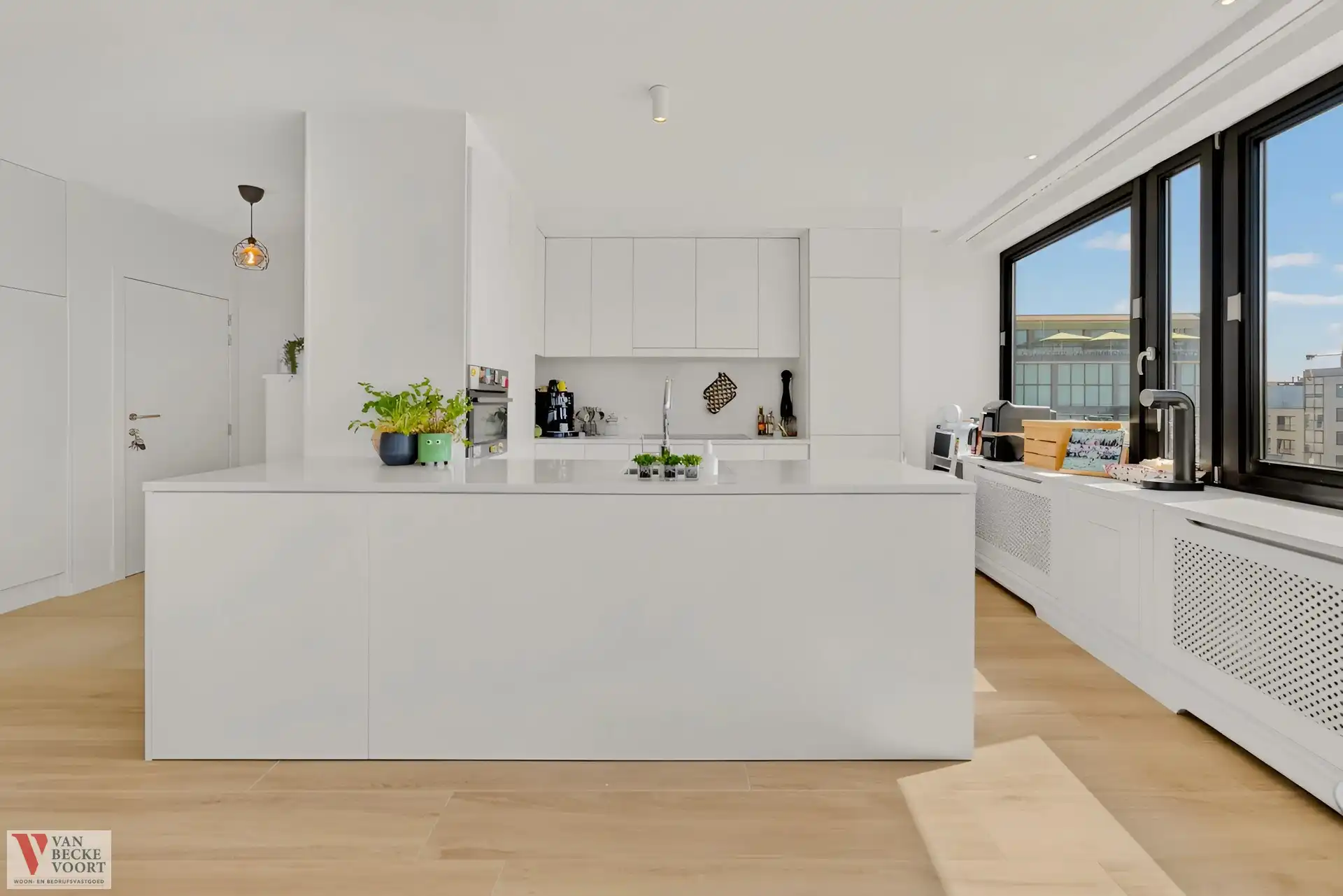 Wonen aan het park: stijlvol gerenoveerd appartement met uitzonderlijk uitzicht foto 9