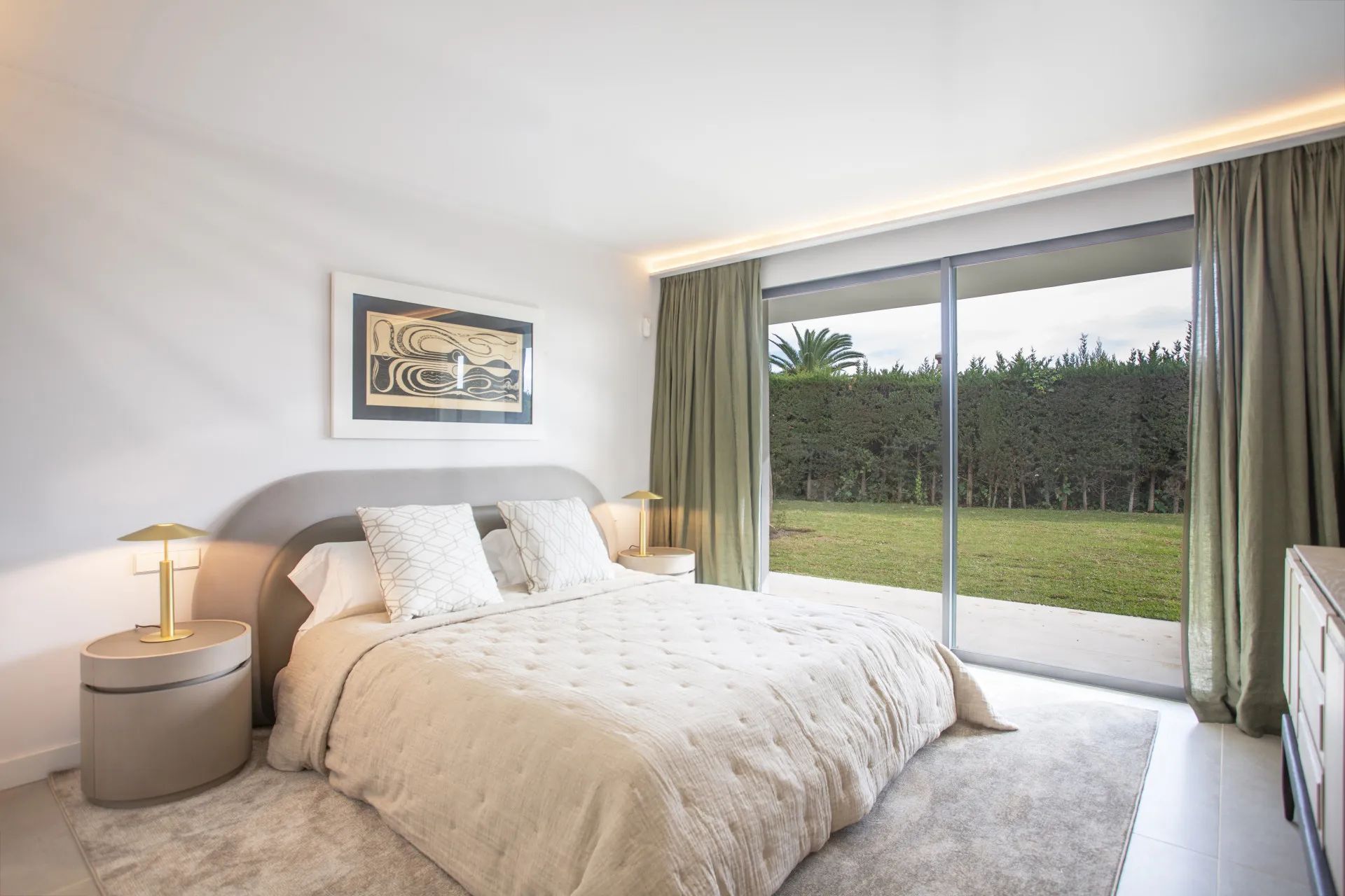 Adembenemende luxe op de Golden Mile – een villa waar elegantie en exclusiviteit samenkomen foto 14
