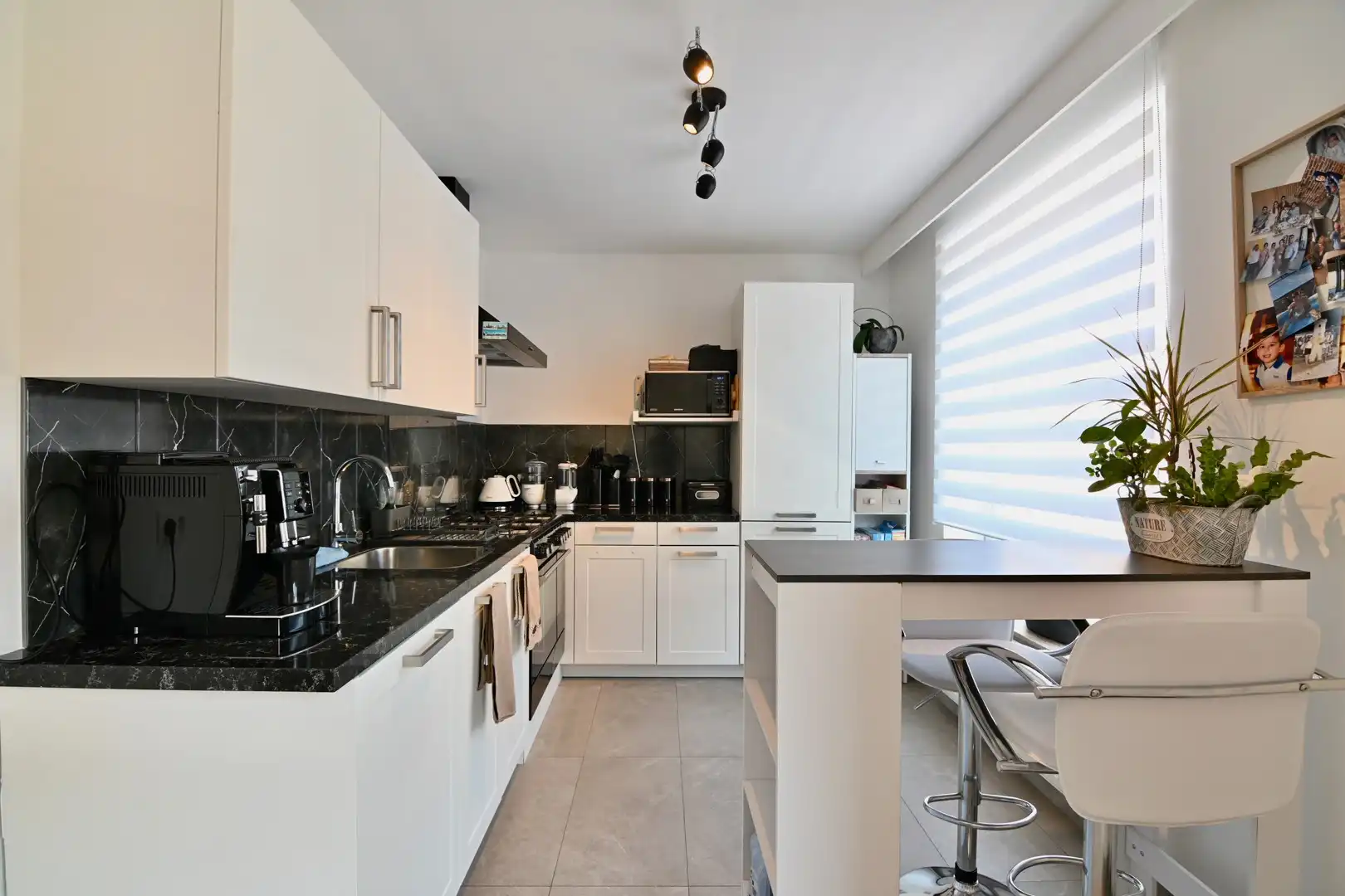 Instapklaar appartement met 2 slaapkamers in het centrum van Sint-Truiden (TOPLOCATIE) foto 6