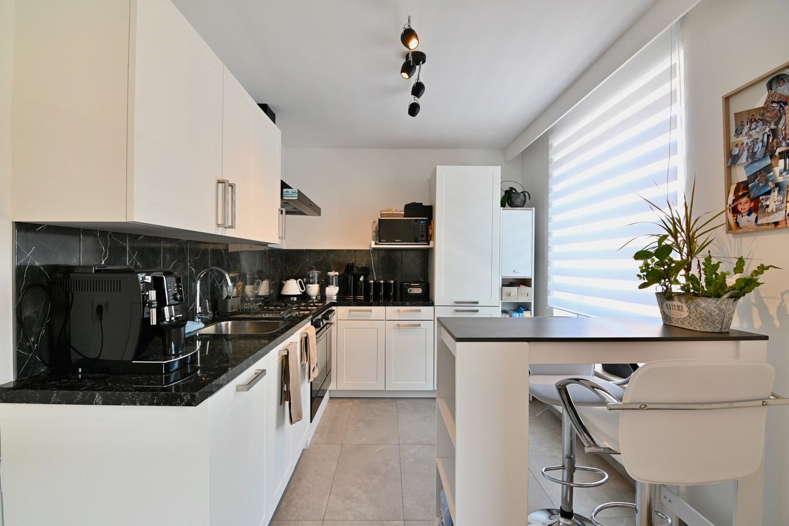 Instapklaar appartement met 2 slaapkamers in het centrum van Sint-Truiden (TOPLOCATIE) foto 6