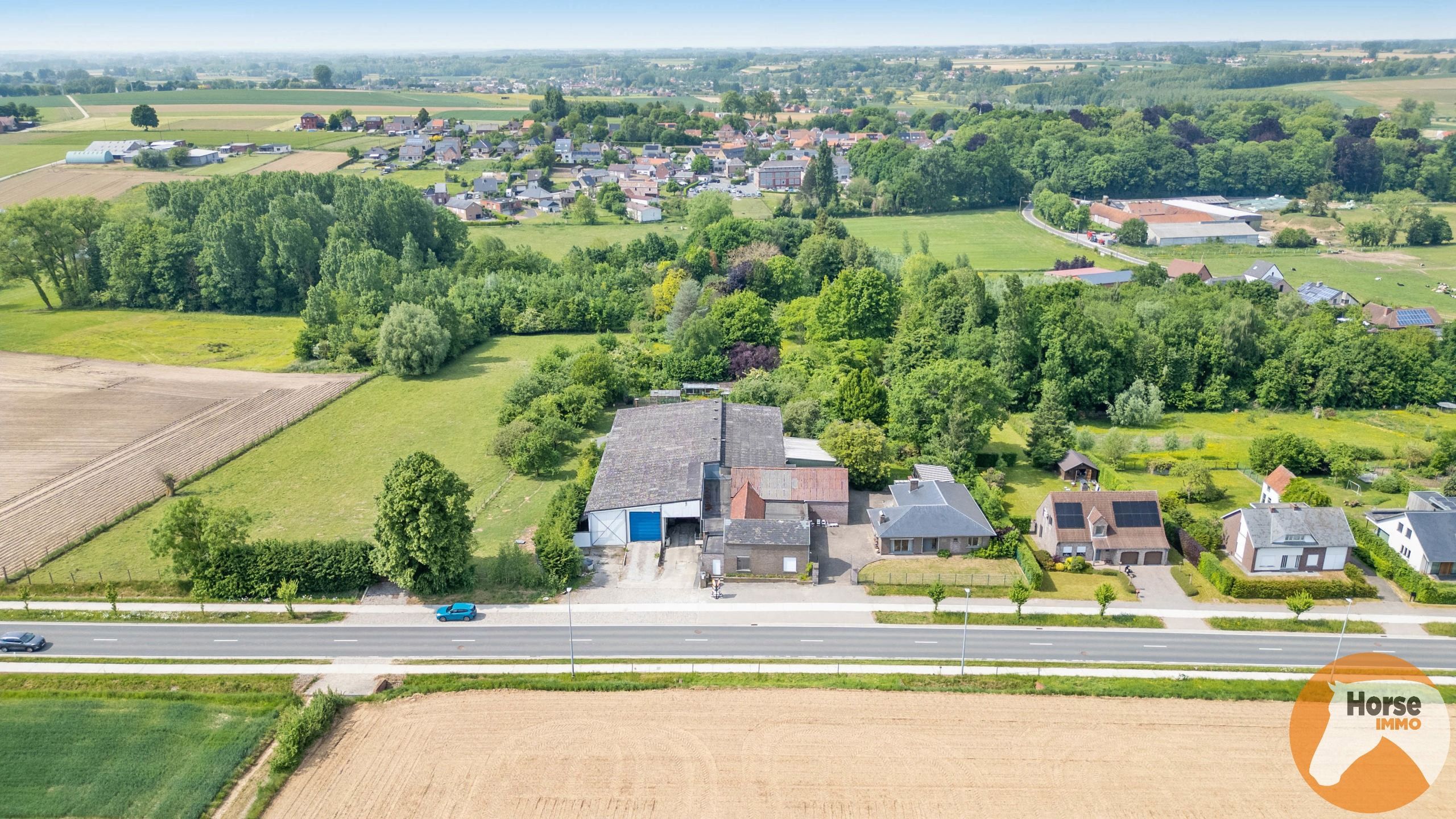 Hoofdfoto van de publicatie: ZWALM - Woning met voormalig vleesverwerkend bedrijf 