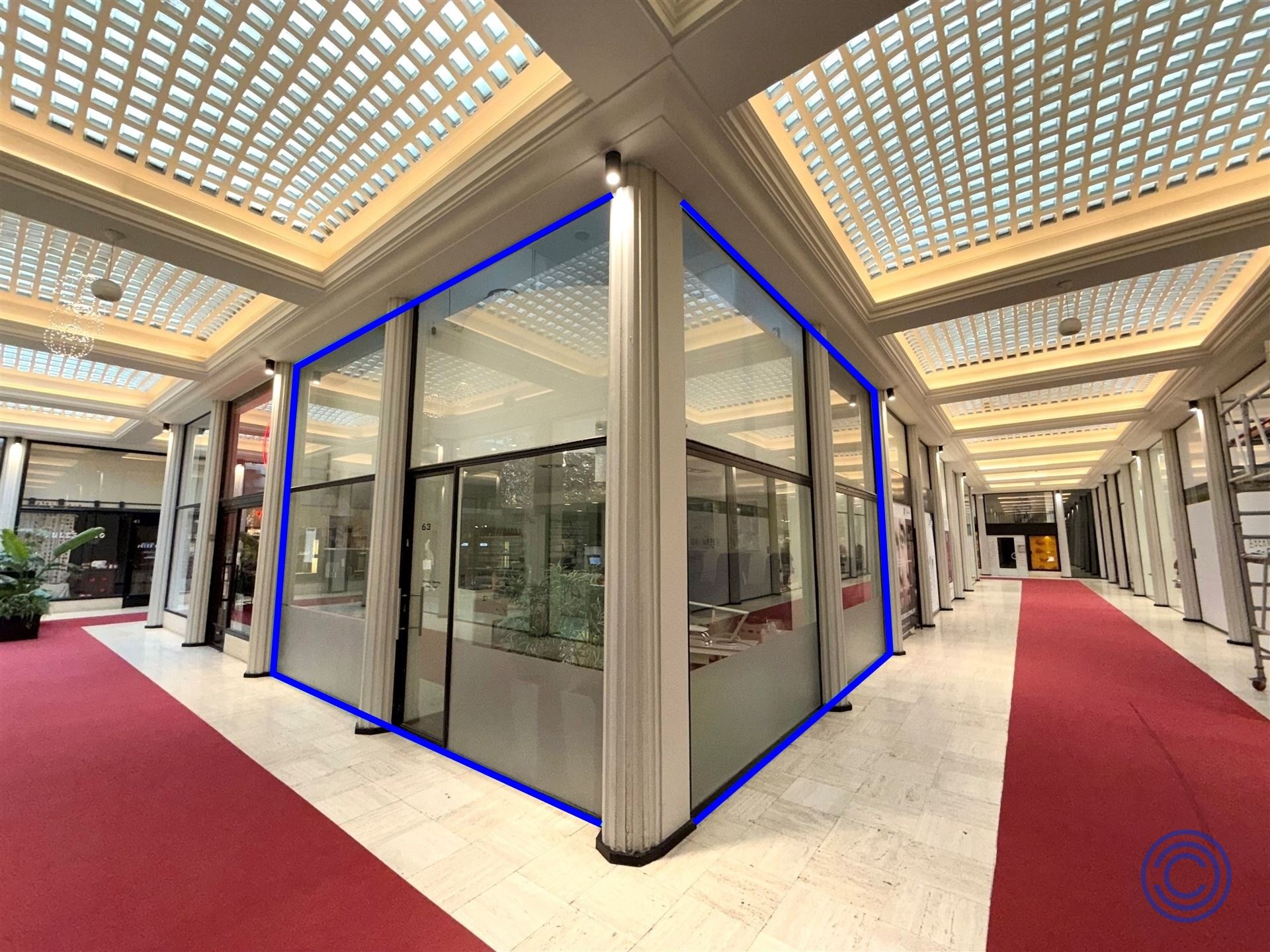 Hoekwinkel ca. 75 m² in de Nieuwe Gaanderij!  foto 2