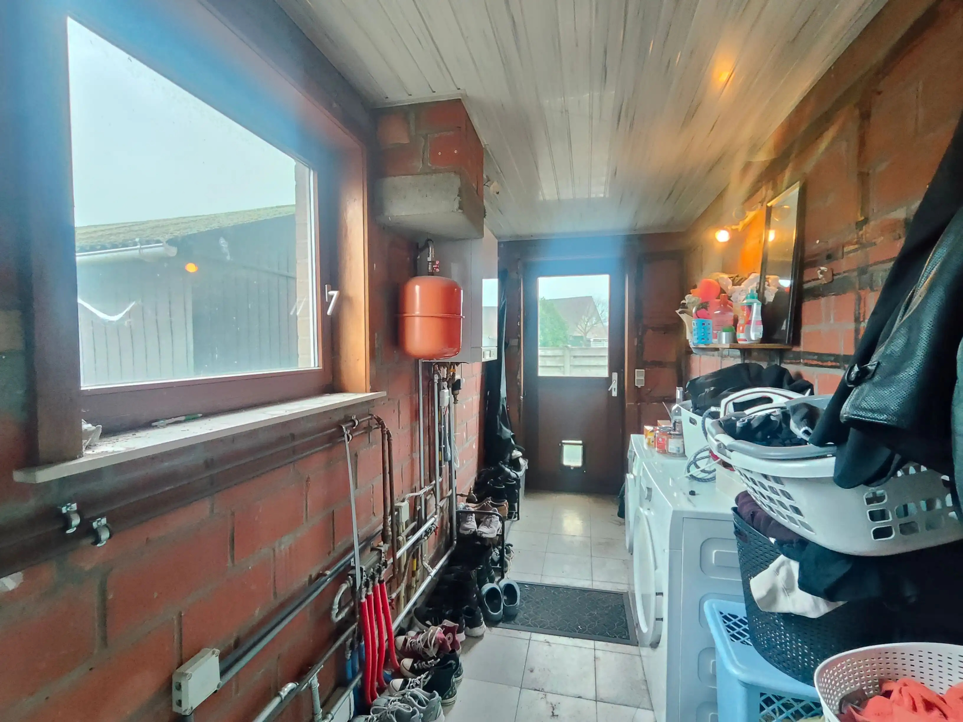 Degelijke villa (ca 654m²) te Jabbeke op de grens met Roksem/Oudenburg ! foto 13