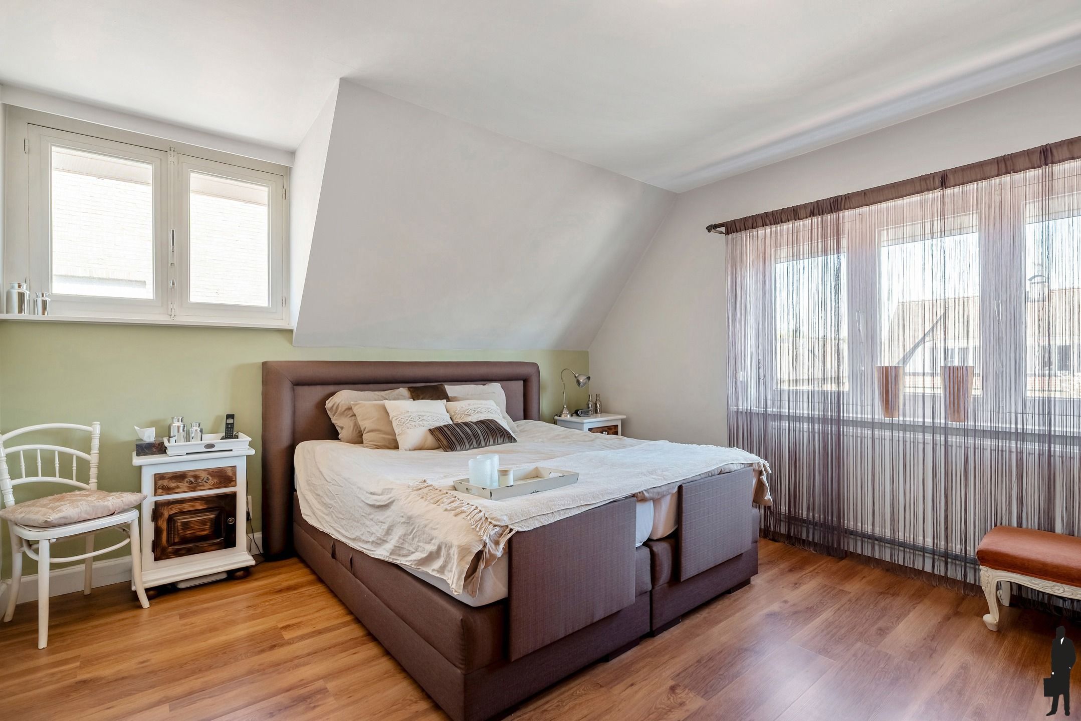 Karakteristieke woning met 5 slpk. en westtuin op 799m² foto 12