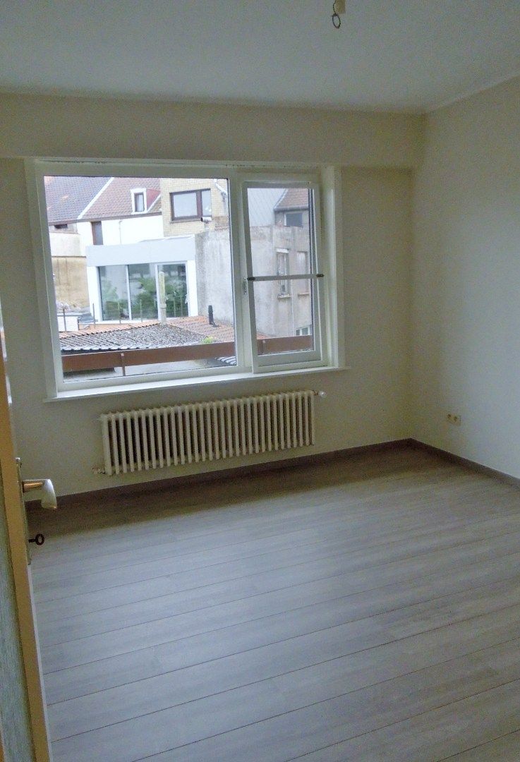 Niet gemeubeld appartement met twee slaapkamers foto 9