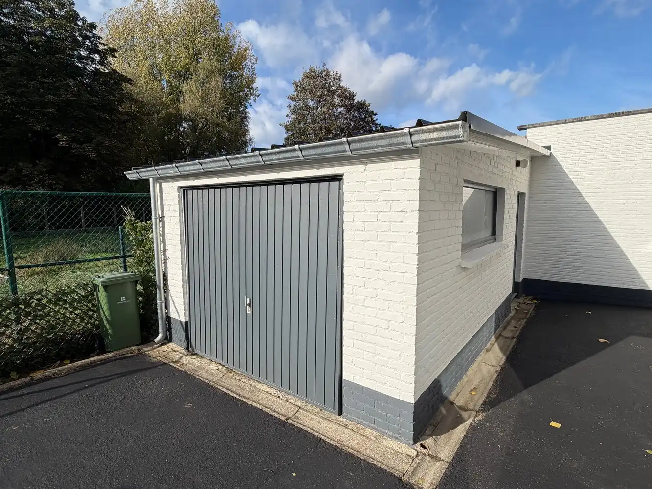Genk, Heiweier 22: Instapklare gezinswoning met 3 slaapkamers op een uitstekende locatie nabij natuurgebied De Maten. foto 6
