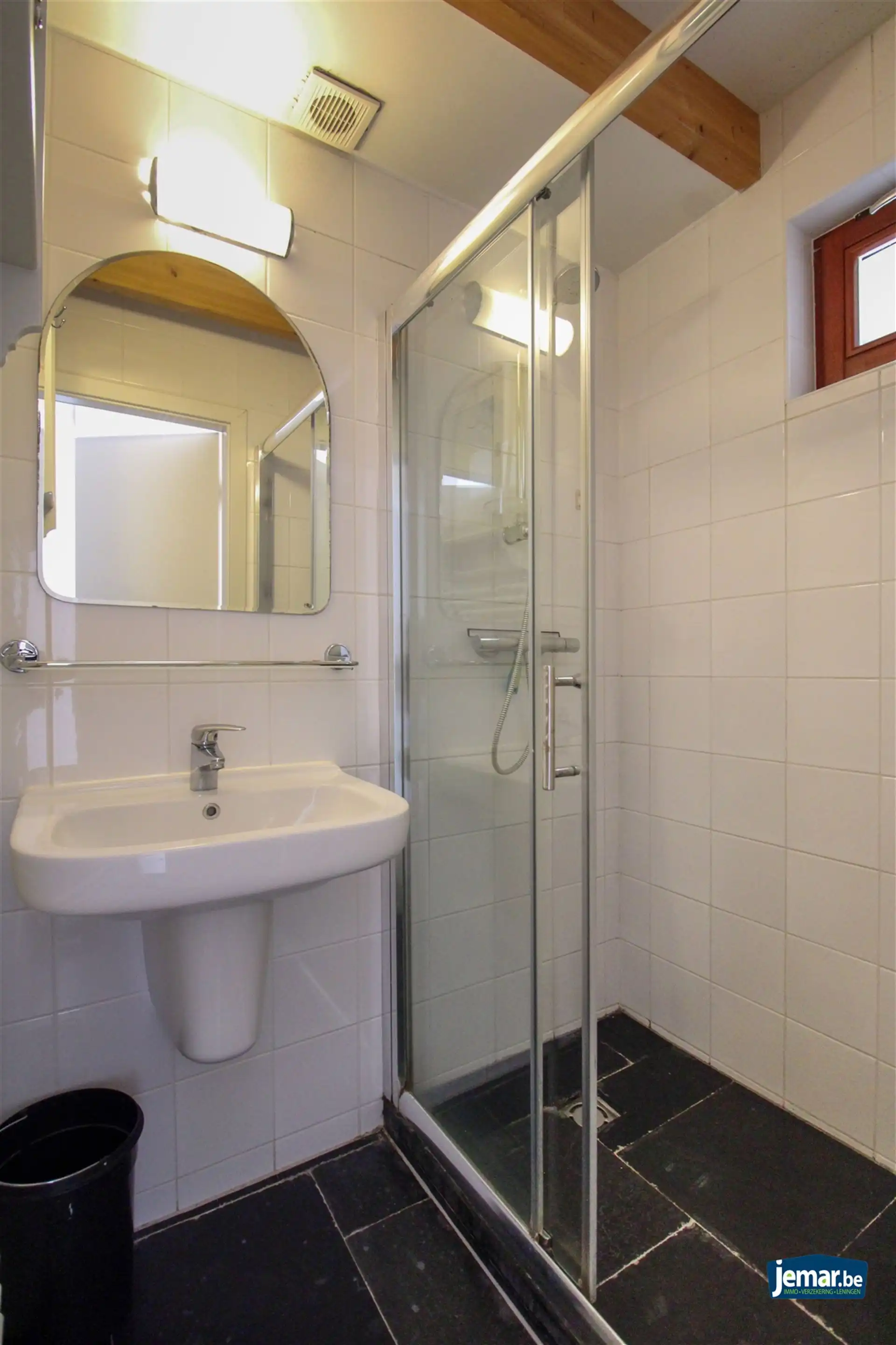 Vakantiewoning met inboedel op vakantiedomein Sonnevijver te Rekem! foto 7