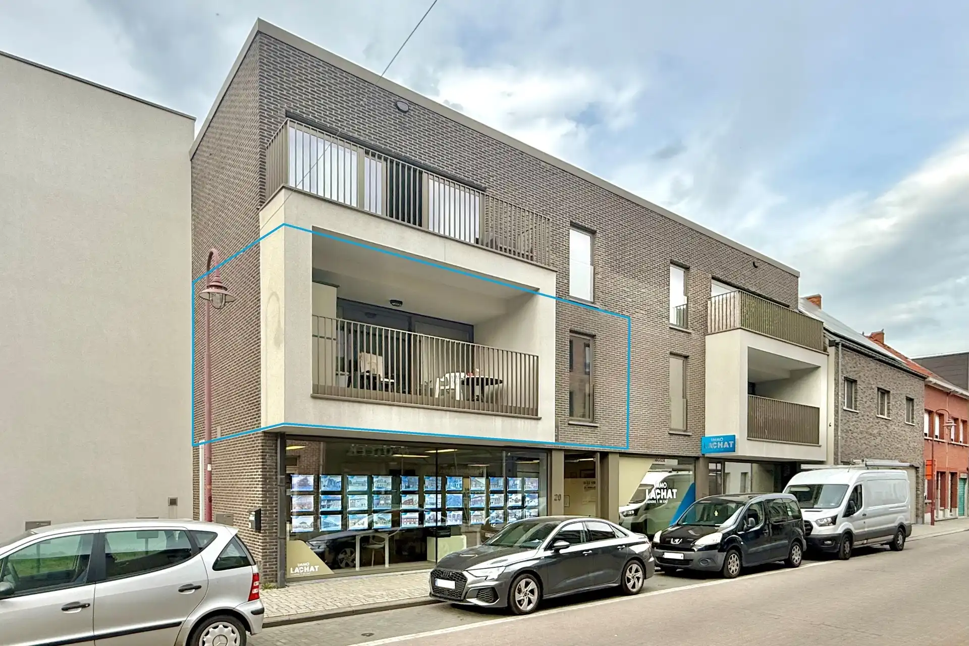 Centraal appt 2 slpk met lift foto {{pictureIndex}}