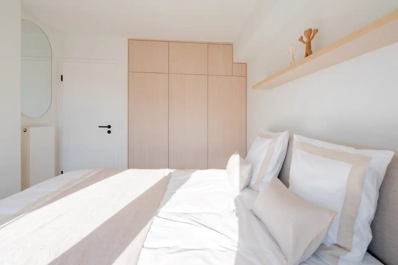 Volledig gerenoveerd, lichtrijk appartement gelegen in een kleine residentie. foto 21