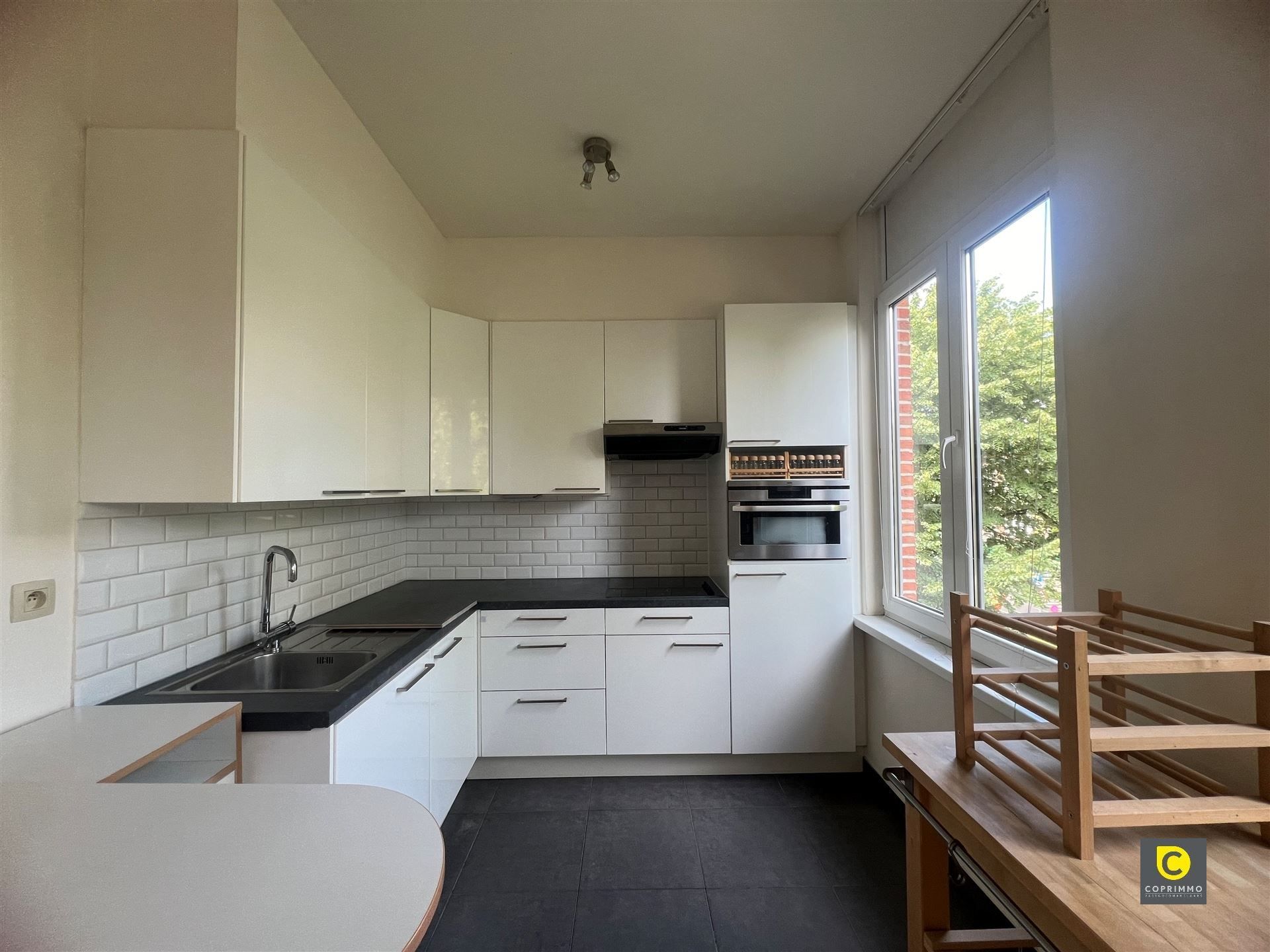 Te huur: gemeubeld 1-slk appartement te Berchem!  foto 9