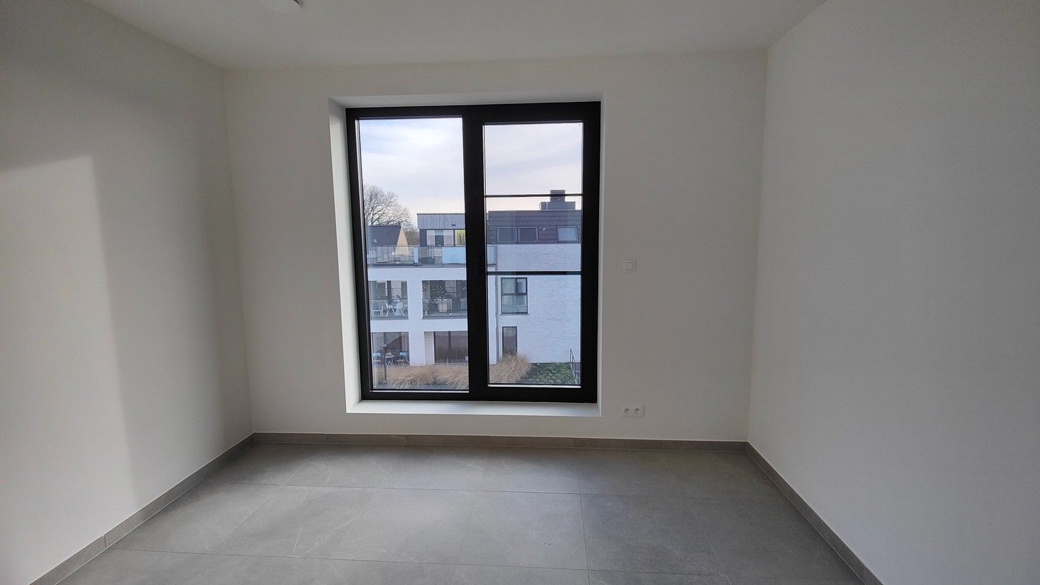 Recent appartement met 2 slpks en terras + garage foto 19