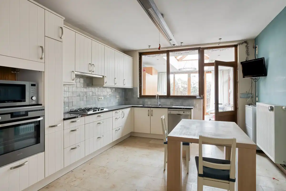 Handelspand met woonst in het centrum van Tongeren foto 7