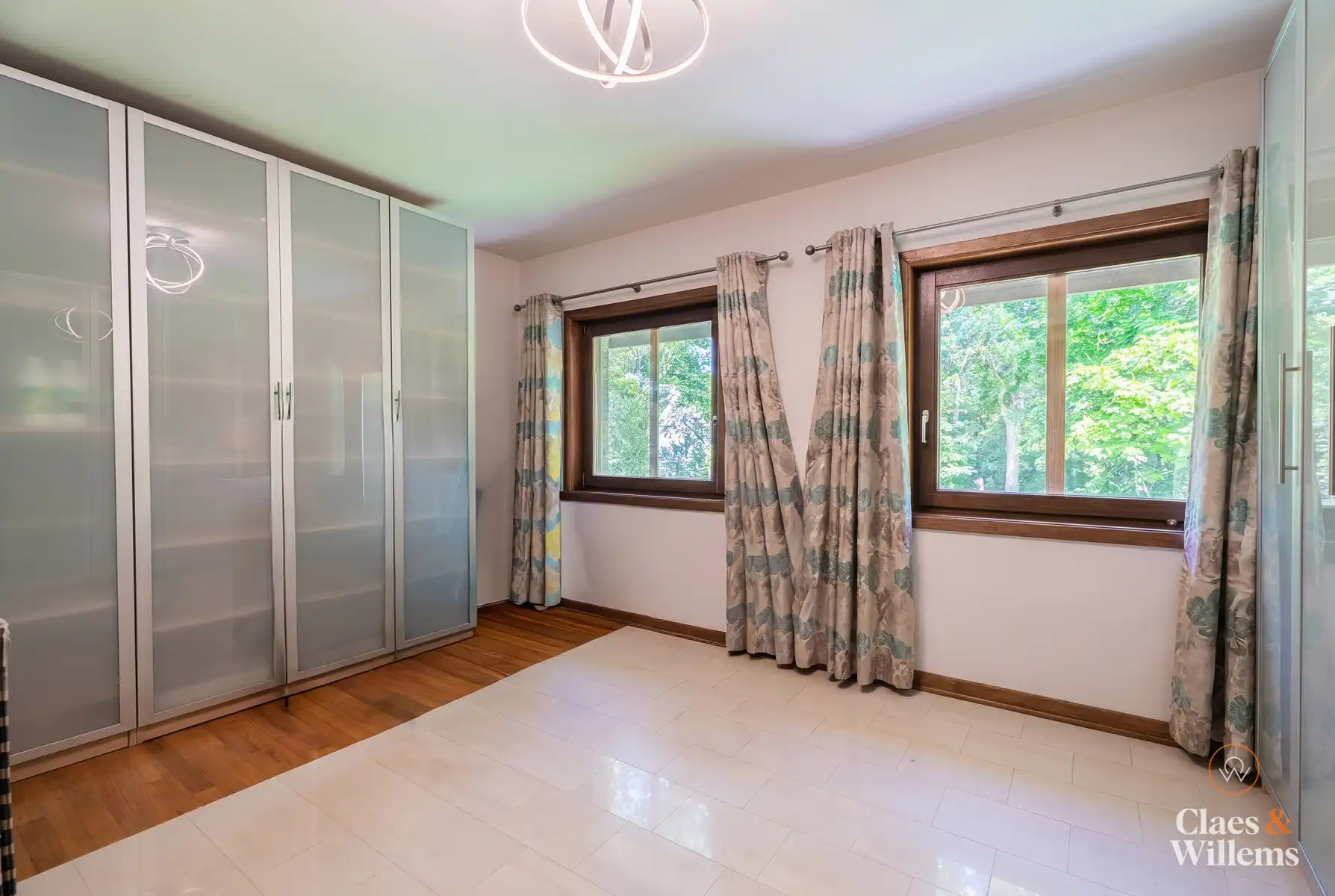 Ruime villa in het Bois de Strihoux foto 25
