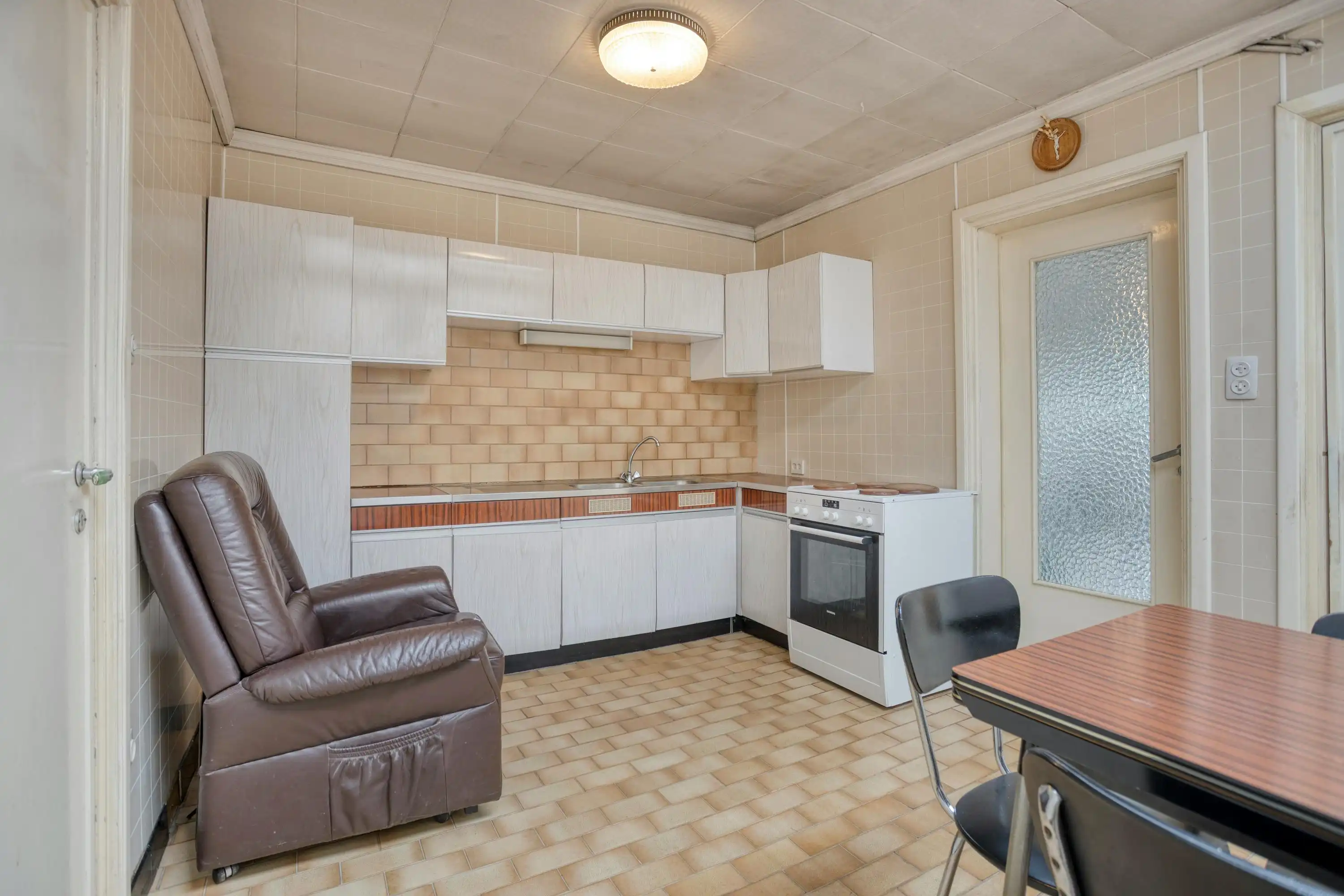 Te renoveren huis met 3 slaapkamers en tuin te koop in Hoboken foto 6