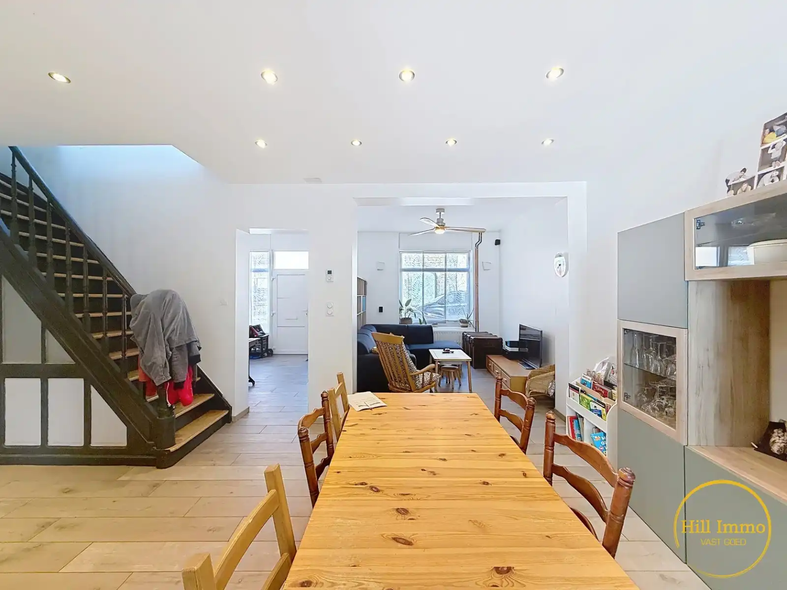 Gerenoveerde rijwoning met 5 slaapkamers in Nieuwkerke (Heuvelland) foto 11