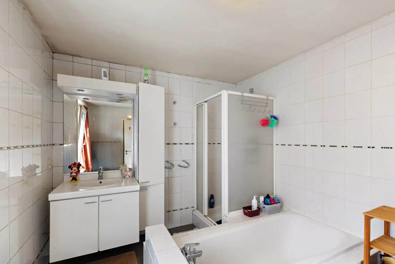 Interessante opbrengsteigendom met handelsgelijkvloers en duplexappartement in hartje Izegem foto 16