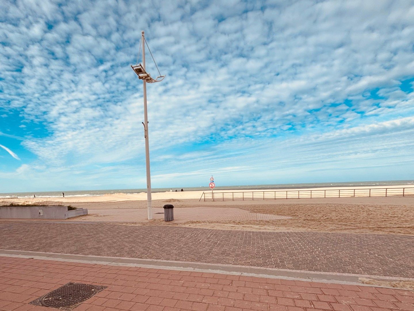 Functioneel appartement met standplaats en berging op voetstap van de zeelijn foto 4