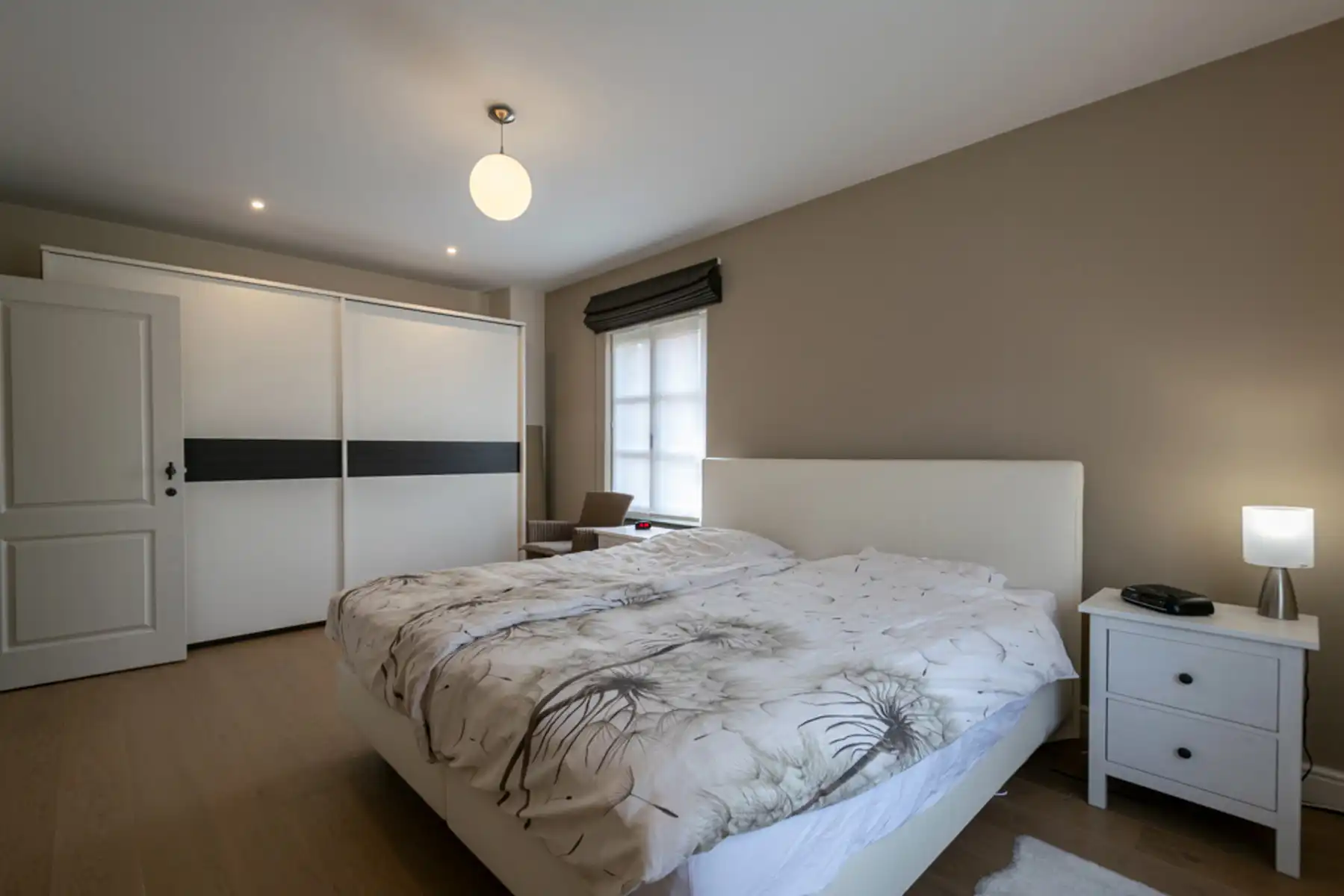 KARAKTERVOLLE PASTORIJWONING MET BIJGEBOUW foto 13