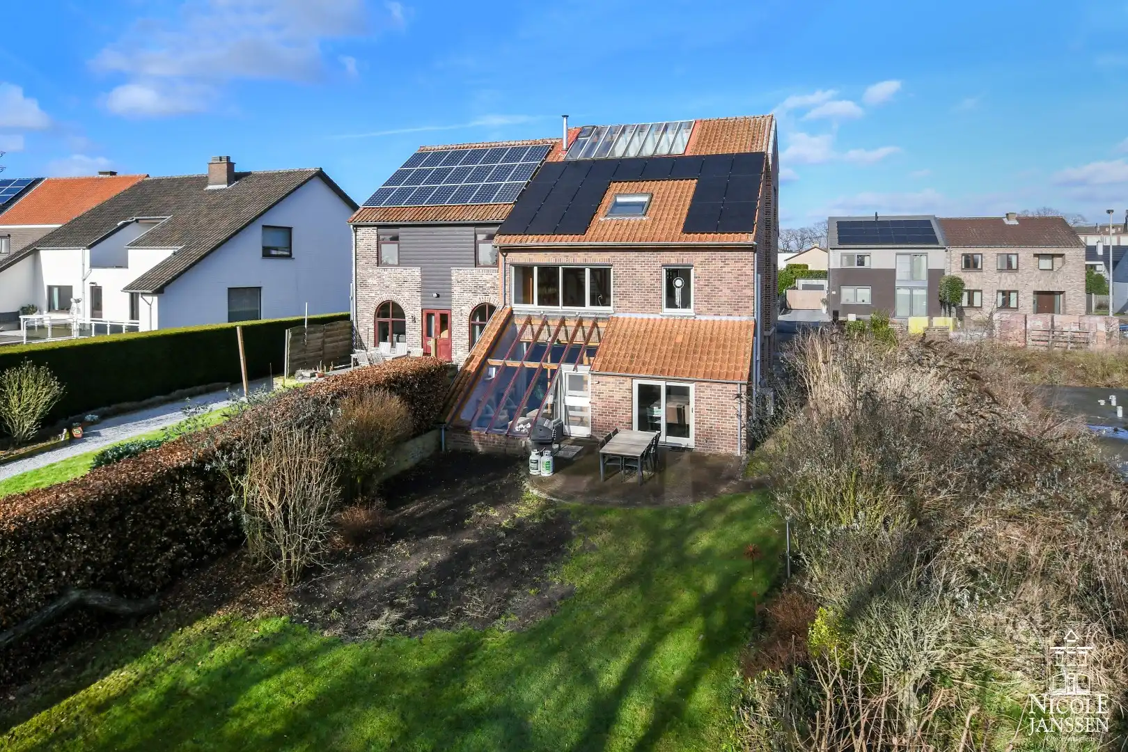 Bijzonder energiezuinige halfvrijstaande woning met diepe tuin foto 43