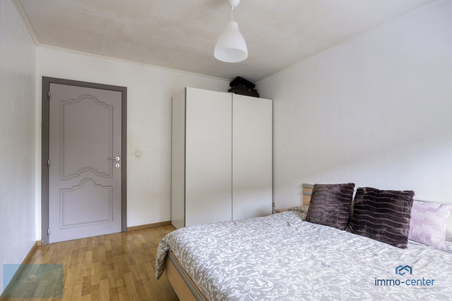 Lichtrijk en Instapklaar Appartement (150 m²) met 3 Slaapkamers en 2 Ondergrondse Parkeerplaatsen in Genk foto 17