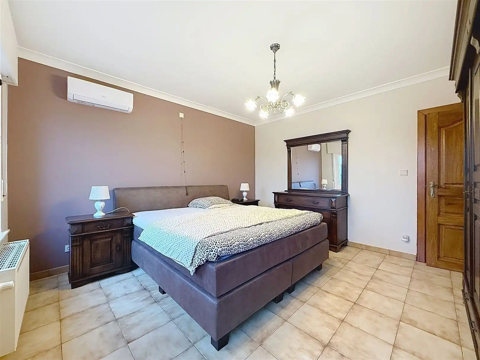 Ruime open bebouwing met 4 slpks, veranda, tuin, garage, 8a  foto 45