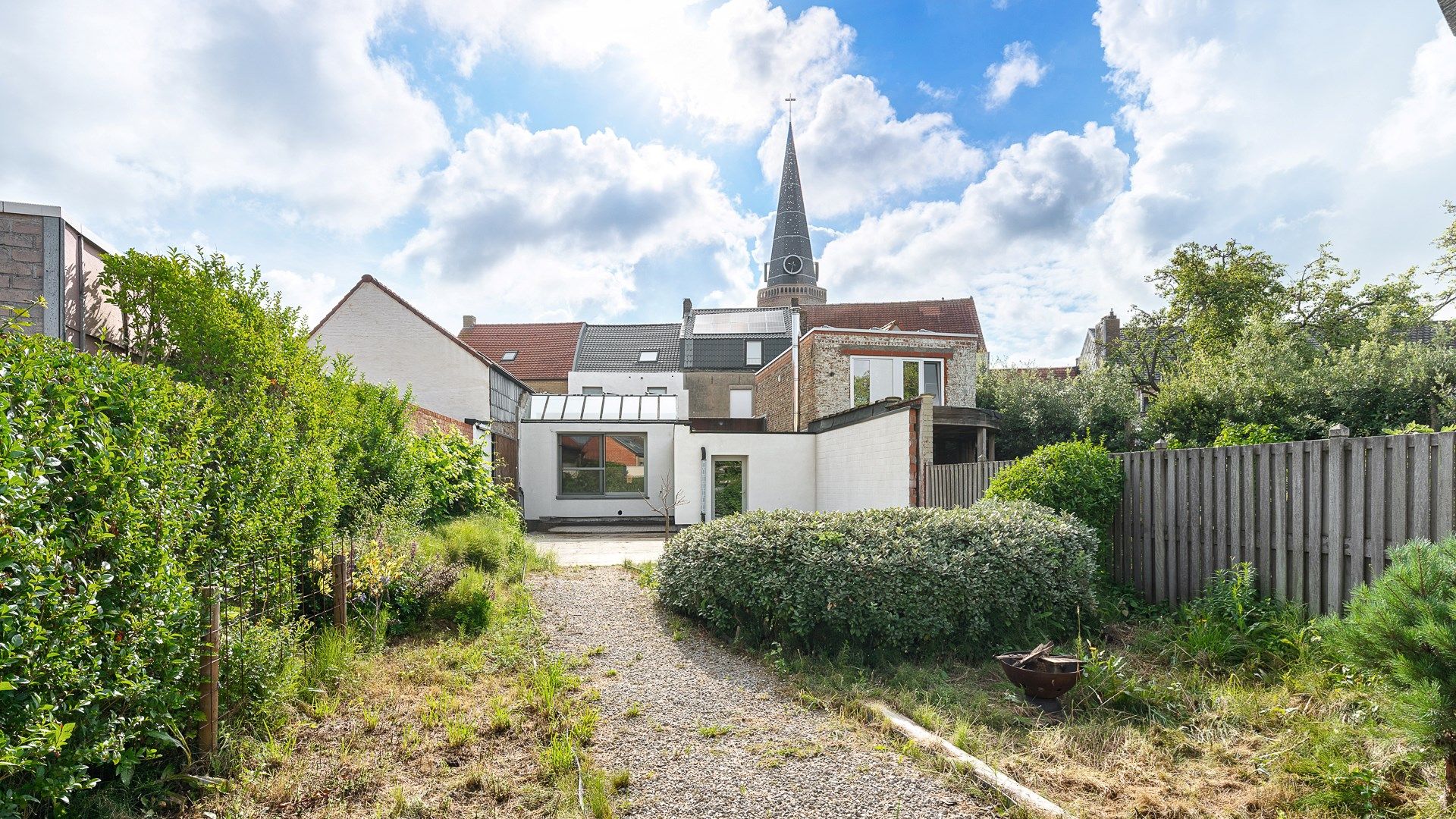 Groot handelshuis in het dorp van Westkapelle foto 8