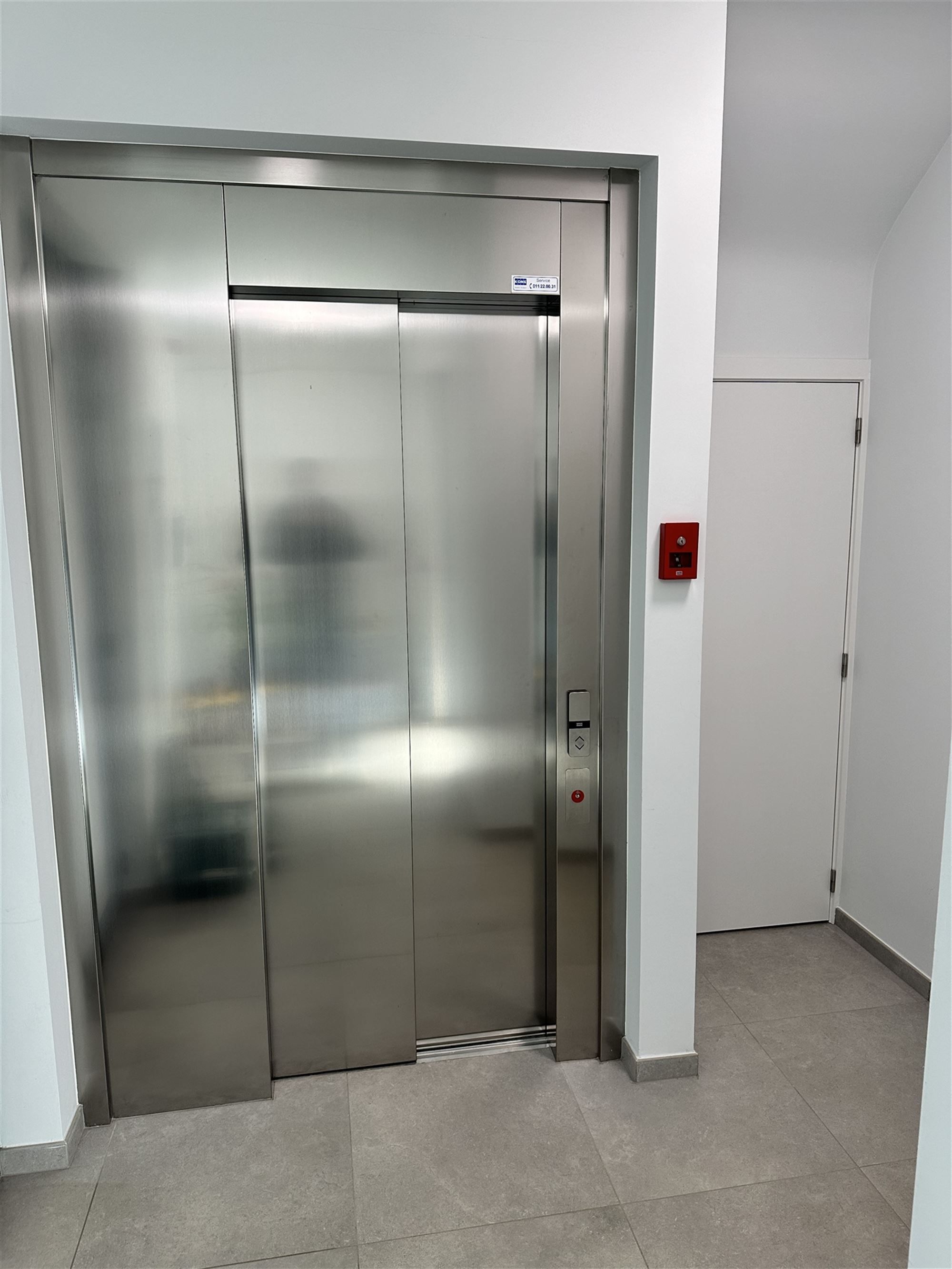 UNIEKE PENTHOUSE MET 2 SLAAPKAMERS, RUIME TERRASSEN EN GARAGE TE PAAL foto 10