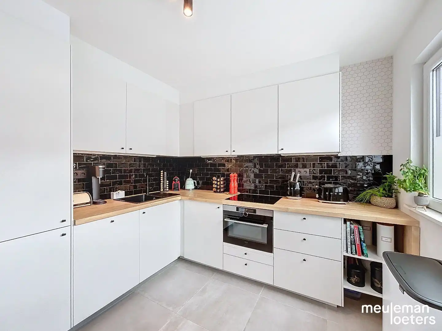 Ruim en lichtrijk tweeslaapkamer appartement  foto 4