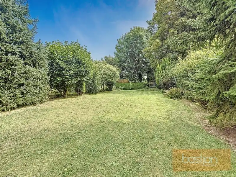 Te renoveren woning met tal van mogelijkheden in hartje Marke foto 12