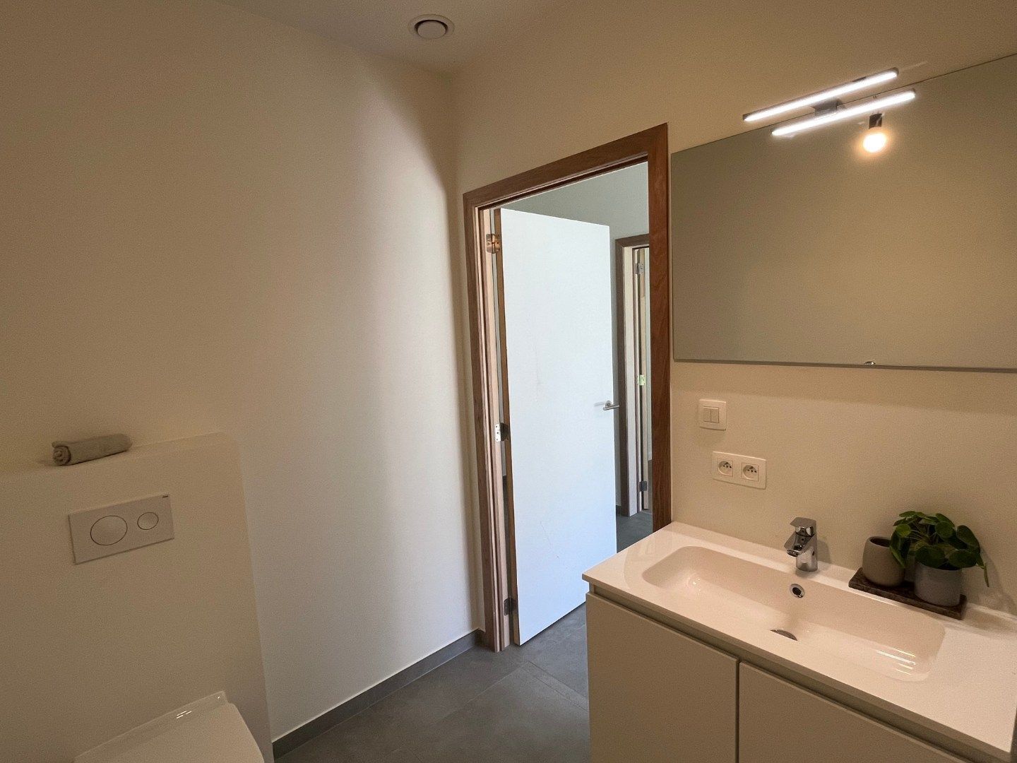 Gelijkvloers 2-slpk appartement foto 8