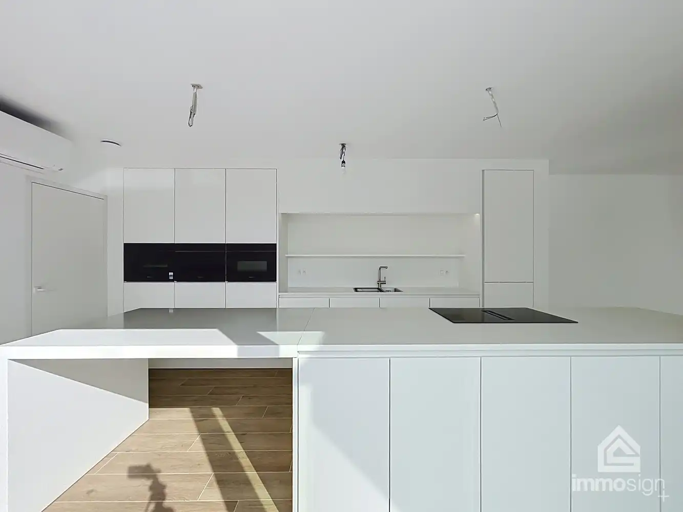 Ruim en lichtrijk penthouse met drie slaapkamers en royaal terras in het hart van Bocholt! foto 5
