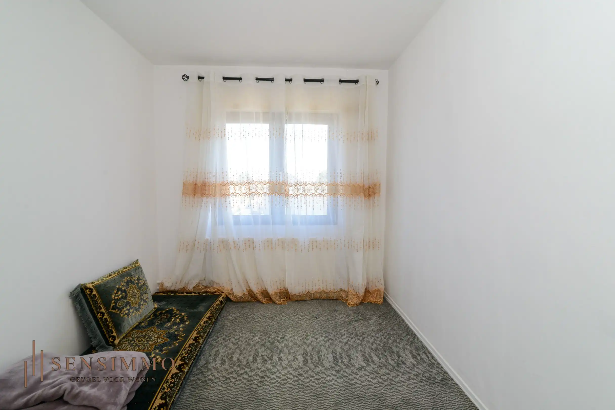 Ruim appartement met 3 slaapkamers in Maasmechelen foto 8