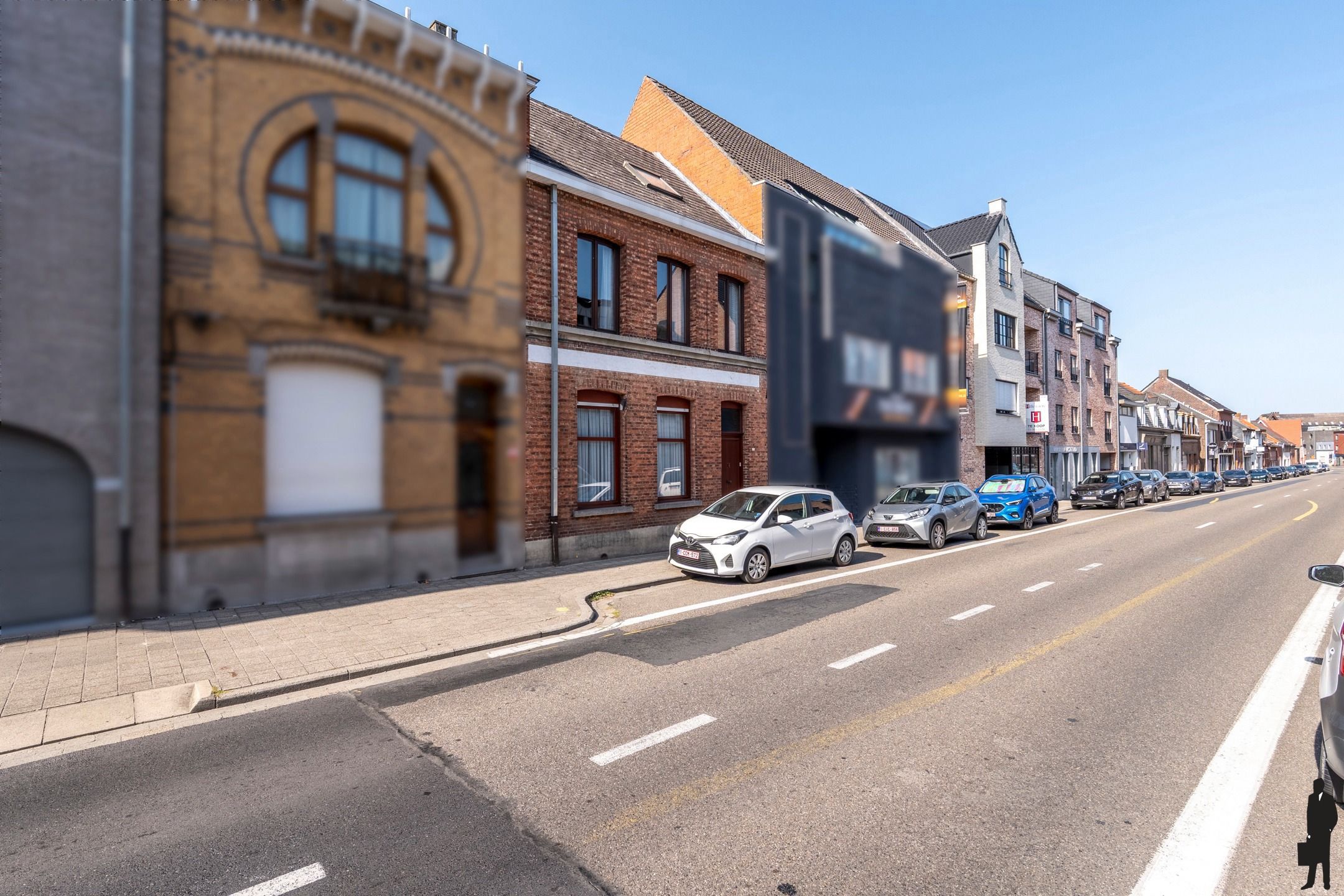 Te renoveren stadswoning met achteringang voor de auto te centrum Hoogstraten foto 15
