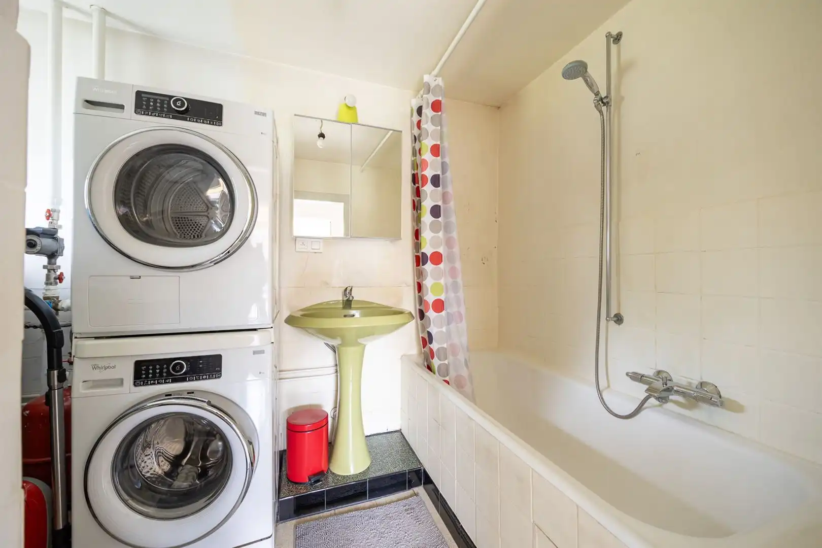 Karakterwoning met tuin en garage op een topligging! foto 11