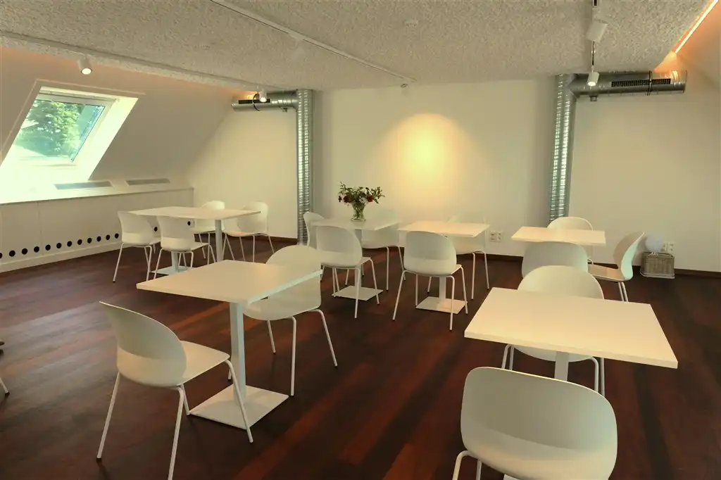 Moderne full service kantoren langs Brugsevaart foto 9