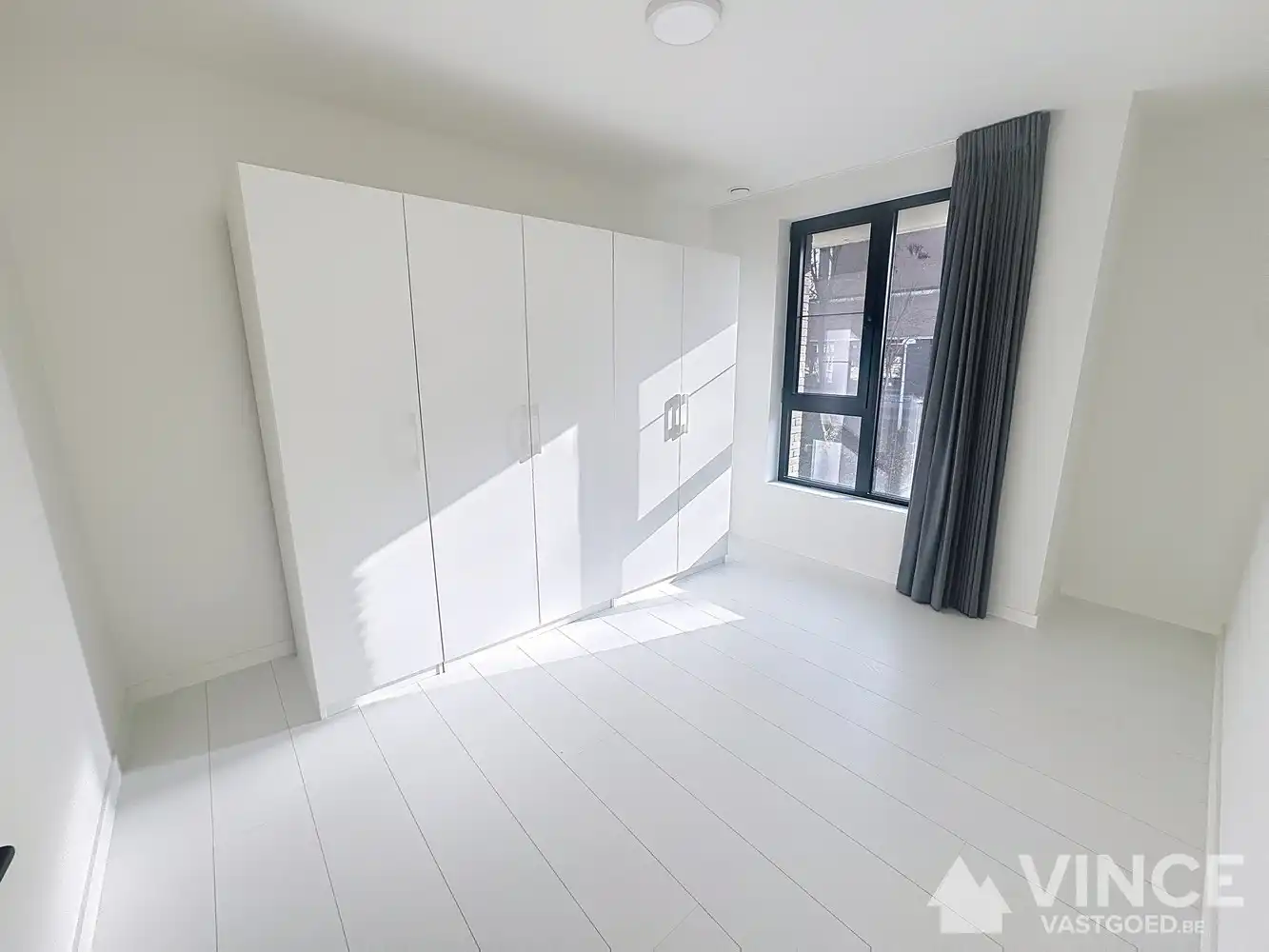 Modern appartement te huur met mooi uitzicht en veel lichtinval foto 9