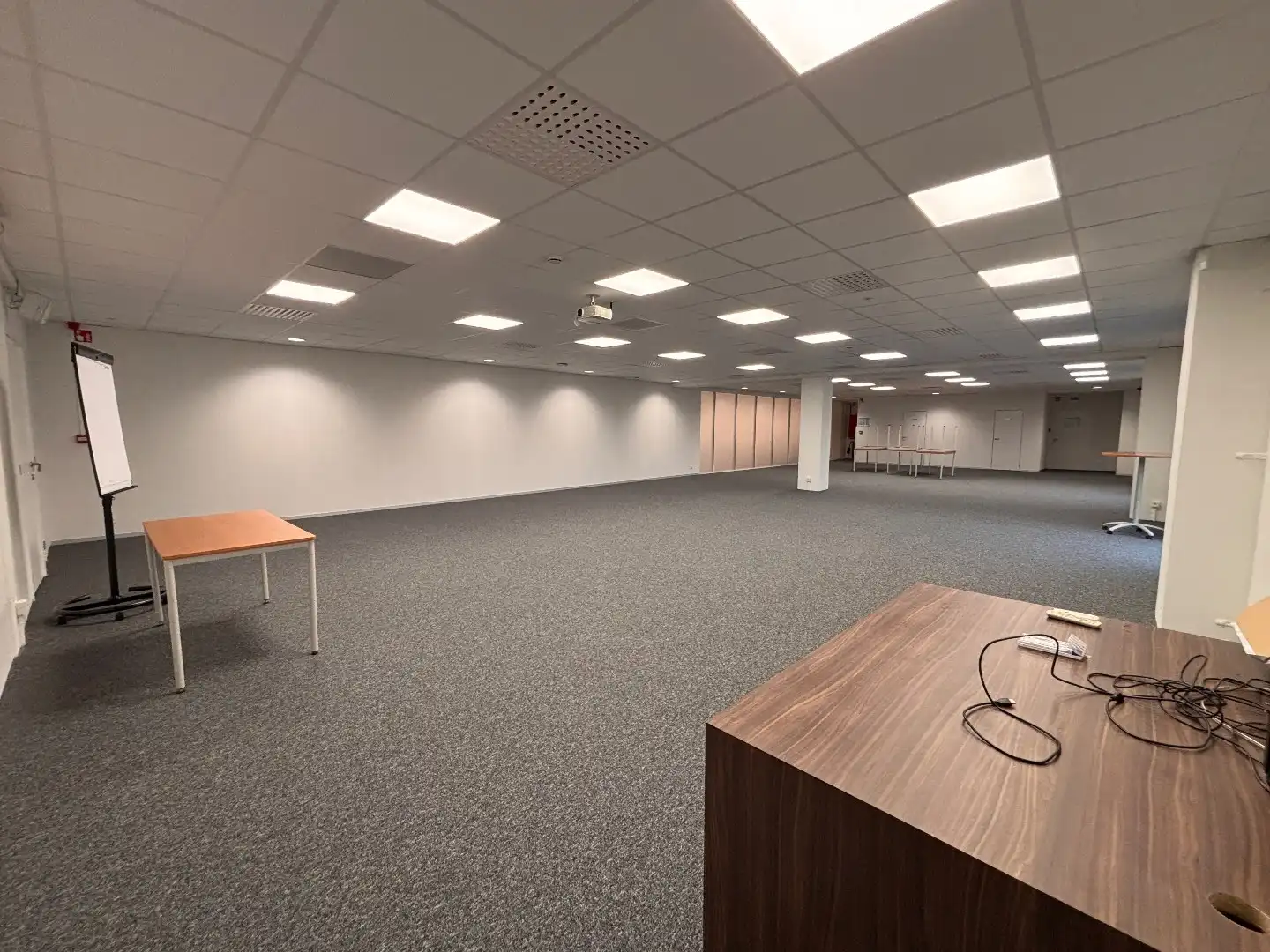 Commercieel kantoor te huur (360 m²) op de Pottelbergsite! De ideale locatie voor jouw bedrijf! foto 3